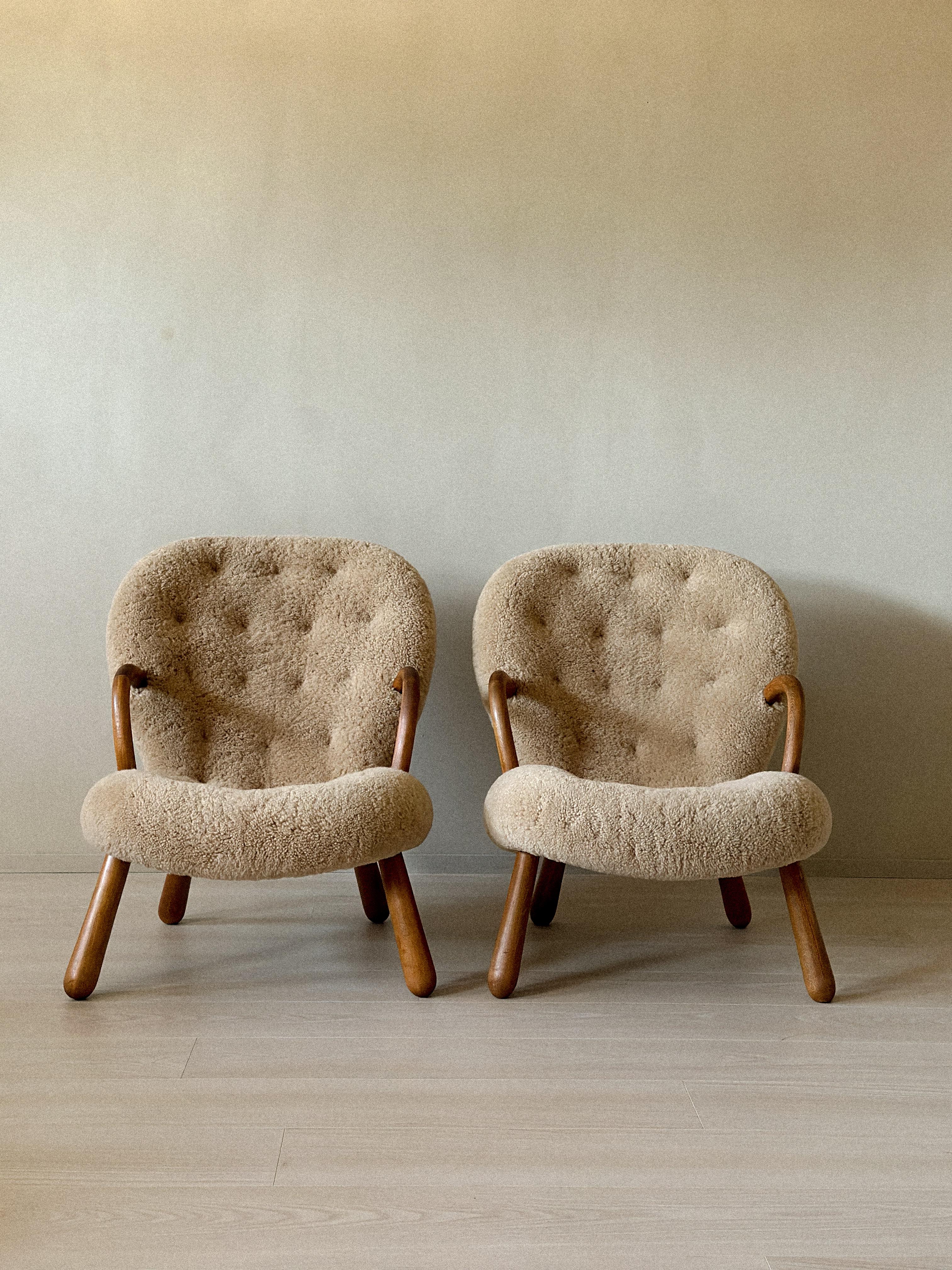 A Pair of Vintage Clam Chairs, by Arnold Madsen for Vik & Blindheim, Norway 1953 For Sale 5