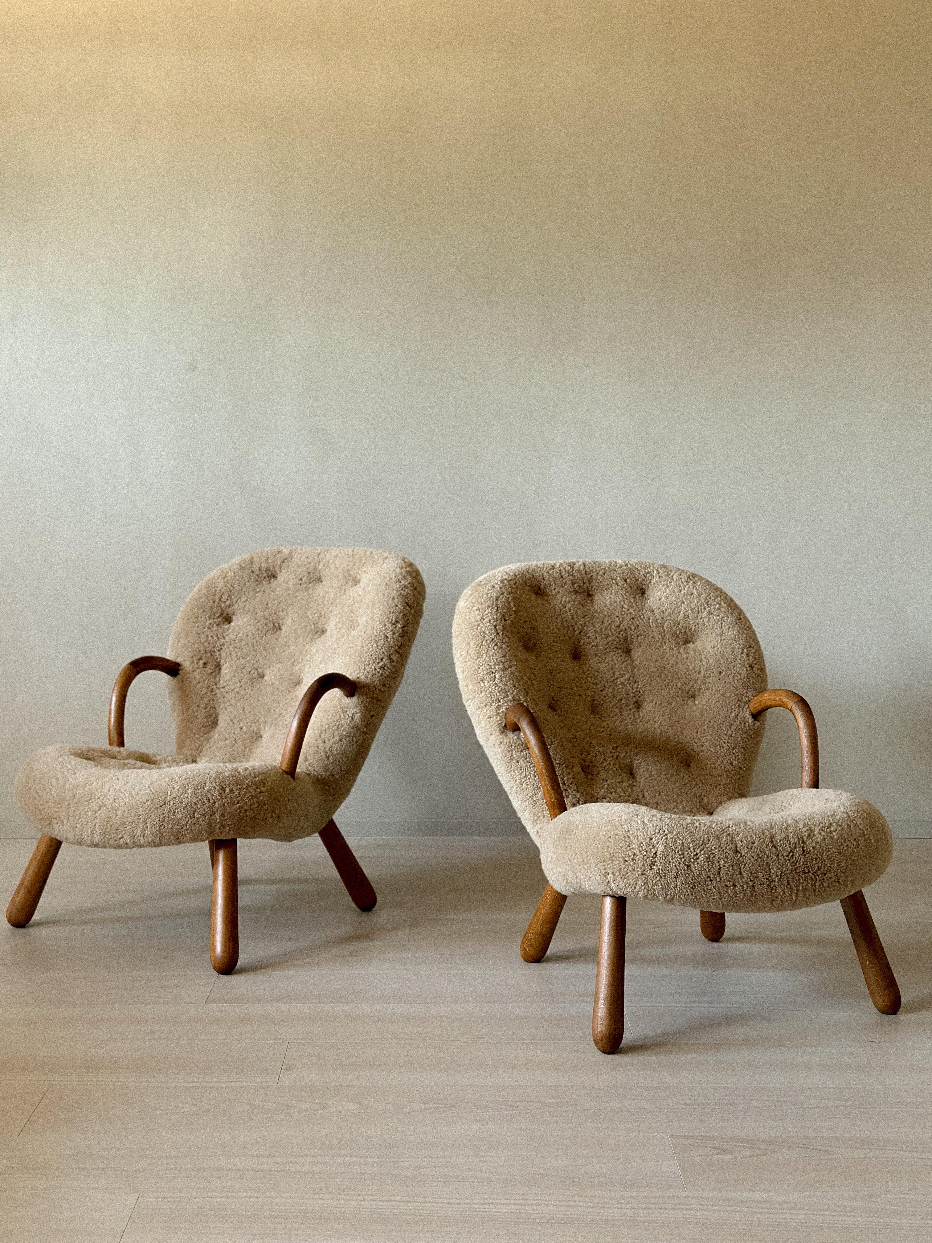A Pair of Vintage Clam Chairs, by Arnold Madsen for Vik & Blindheim, Norway 1953 For Sale 7