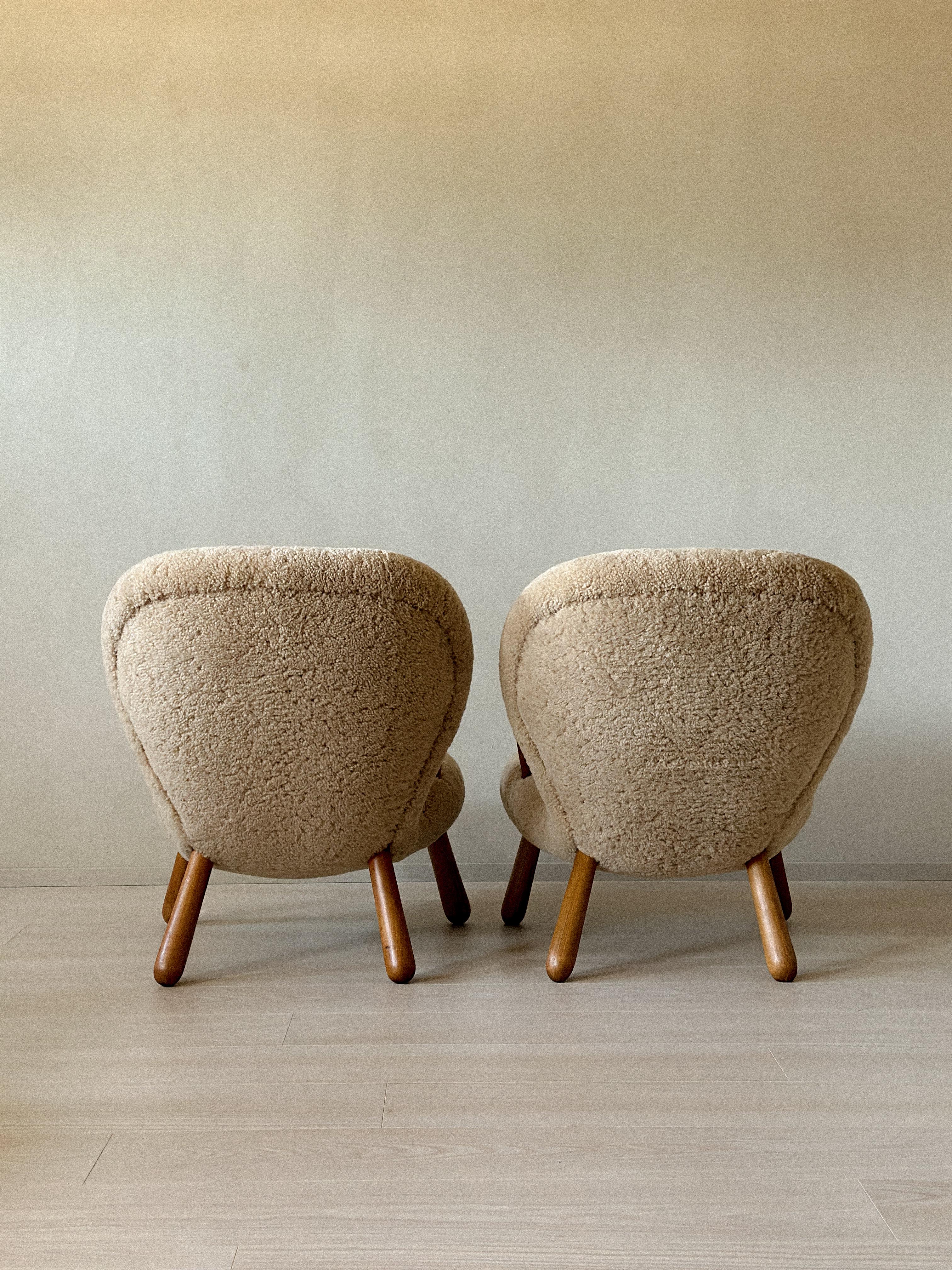 A Pair of Vintage Clam Chairs, by Arnold Madsen for Vik & Blindheim, Norway 1953 In Good Condition For Sale In Hønefoss, 30