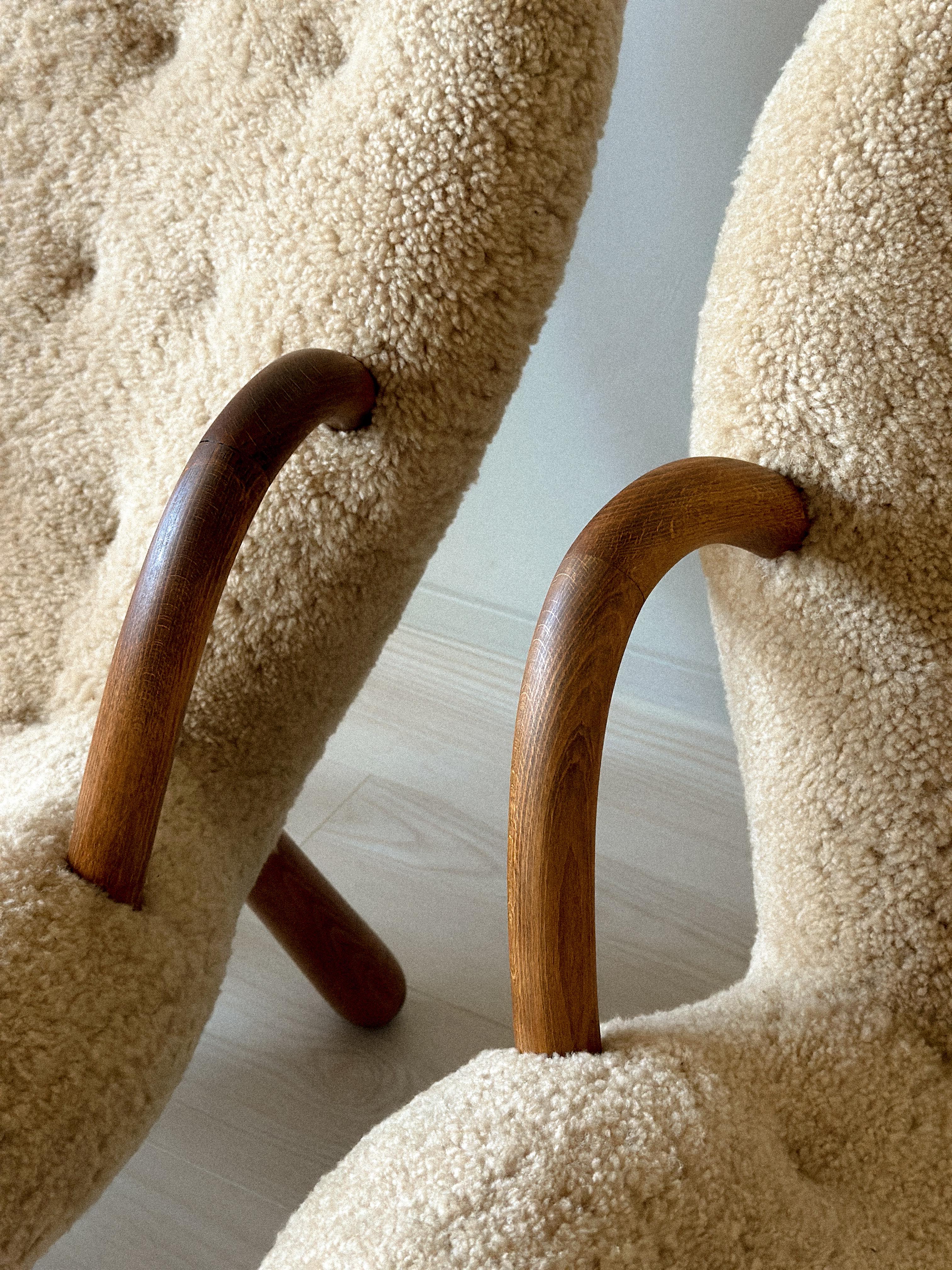 A Pair of Vintage Clam Chairs, by Arnold Madsen for Vik & Blindheim, Norway 1953 For Sale 2