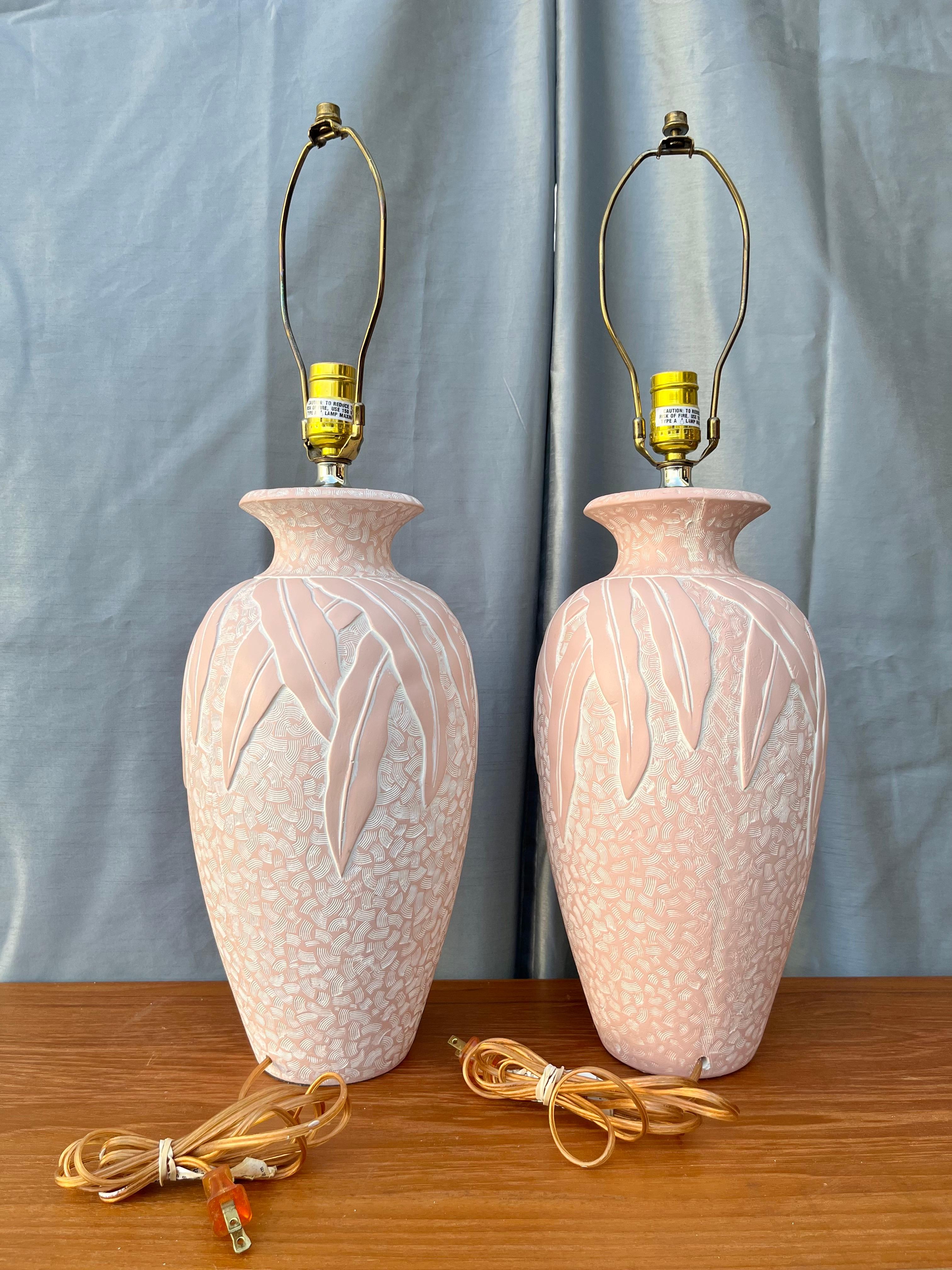 A pair of Vintage Coastal Style Embossed Plaster Table Lamps. Circa 1980s  For Sale 5