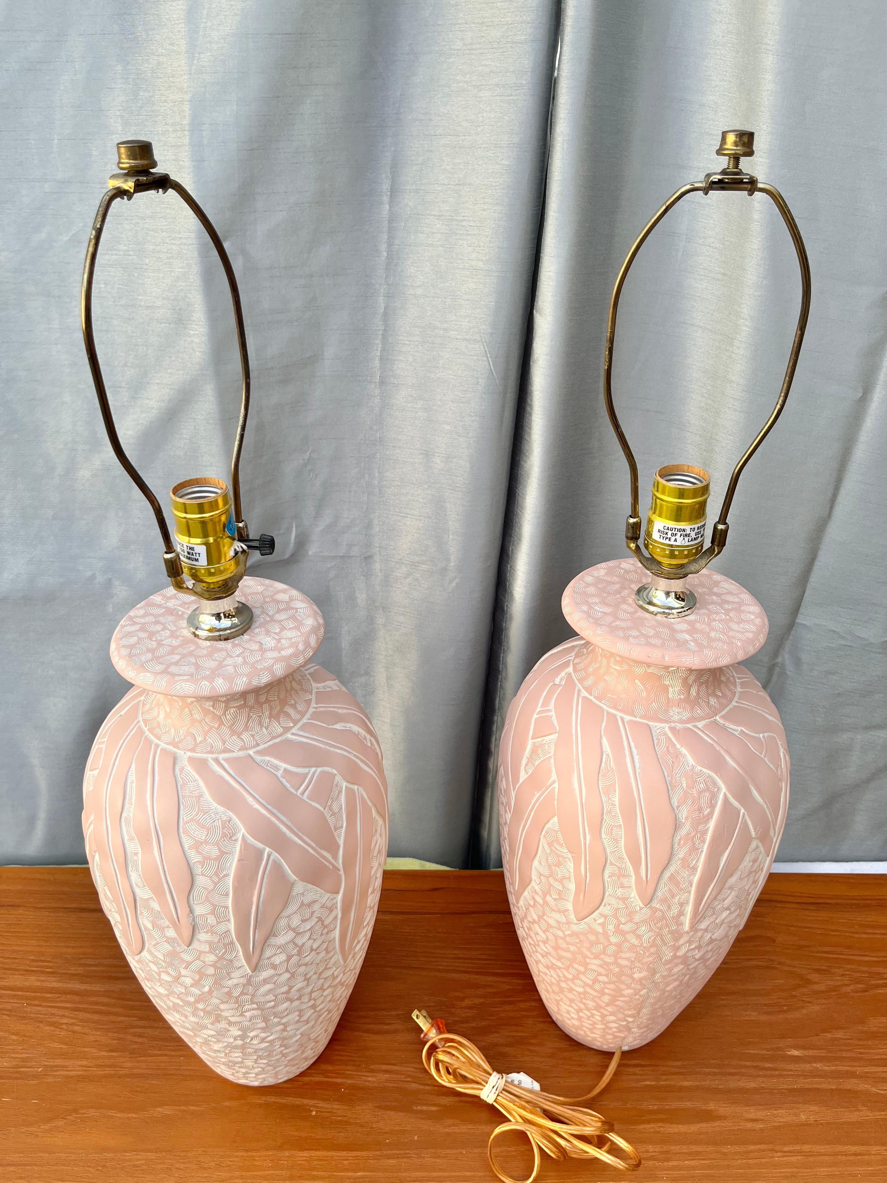 A pair of Vintage Coastal Style Embossed Plaster Table Lamps. Circa 1980s  For Sale 6