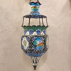 Una coppia di lanterne smaltate vintage. Venduto singolarmente.