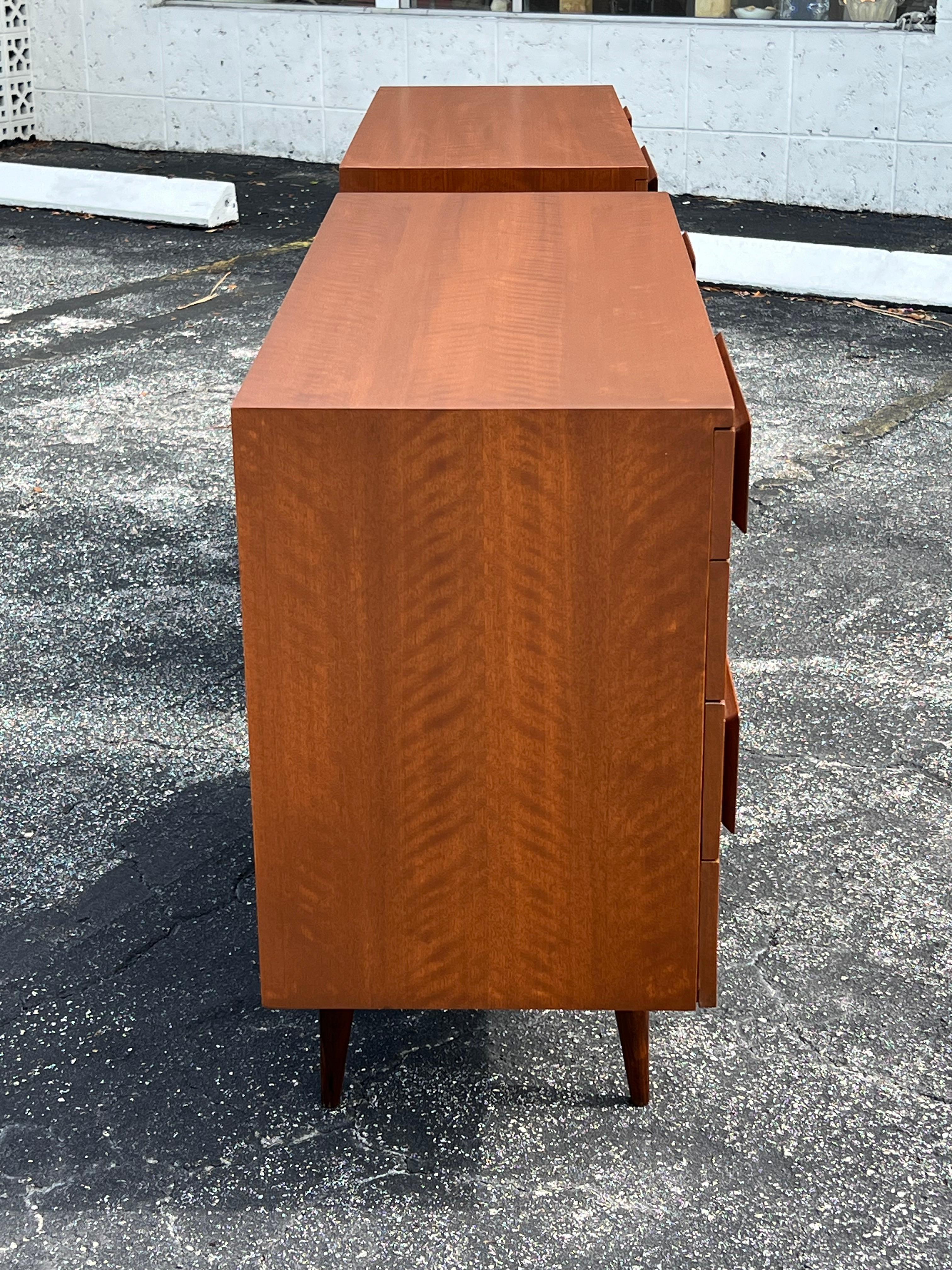 A Pair of Vintage Gio Ponti Dressers For Singer& Sons Ca' 1950's In Good Condition For Sale In St.Petersburg, FL