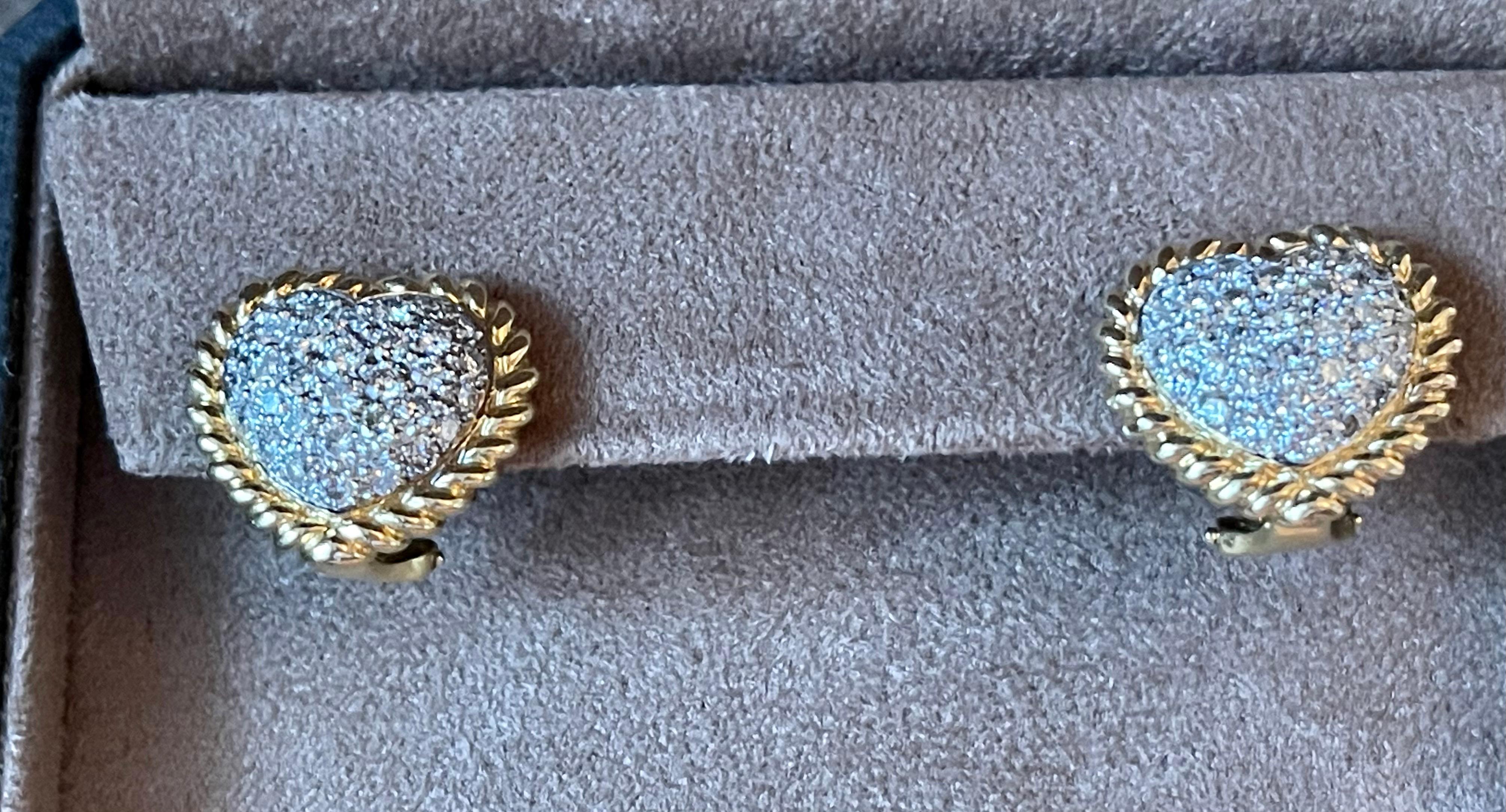 Paar herzförmige Vintage-Diamant-Ohrclips aus 18 K Gelb- und Weißgold (Zeitgenössisch) im Angebot