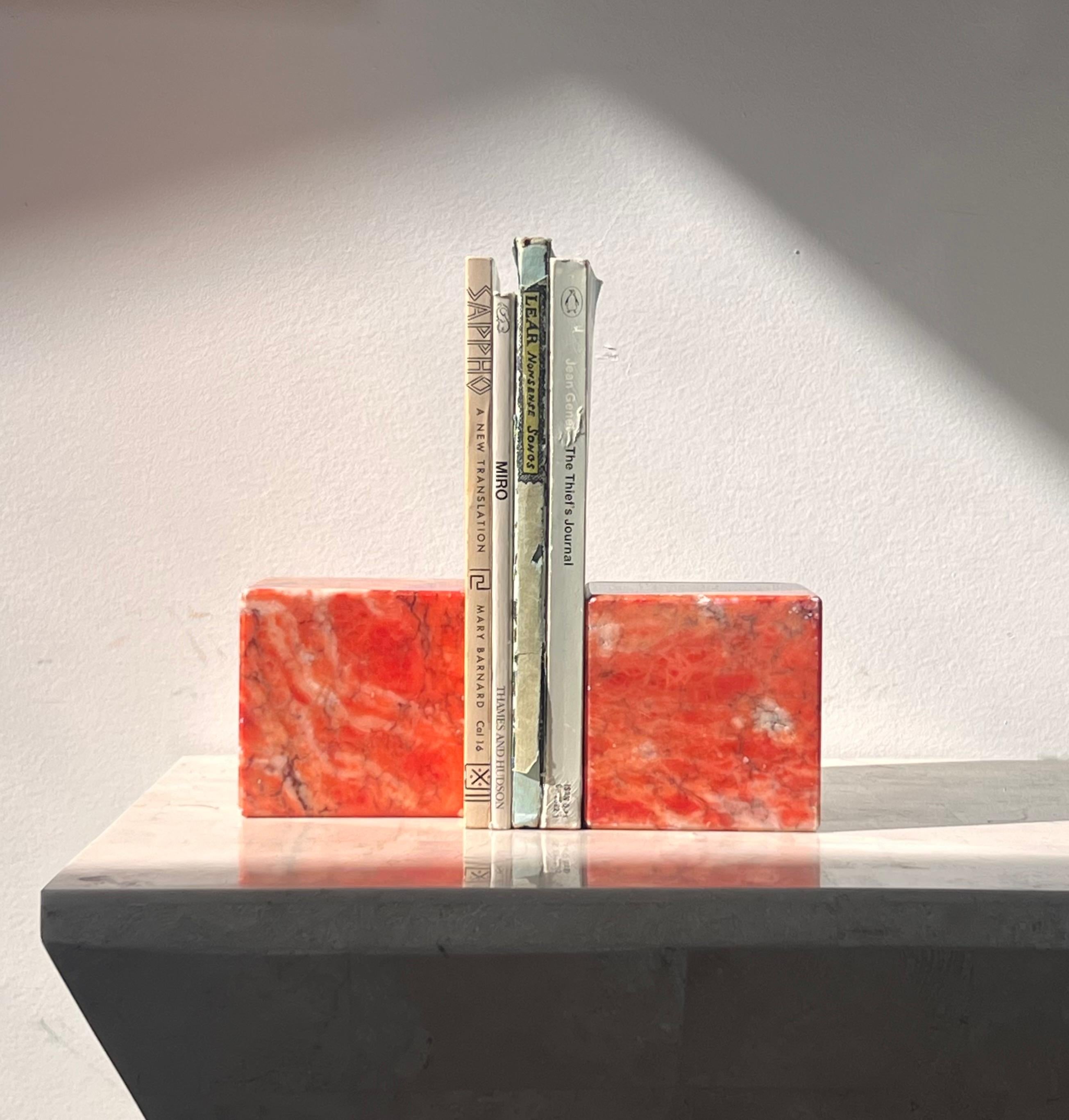 A pair of vintage Italian alabaster bookends, mid 20th century 13