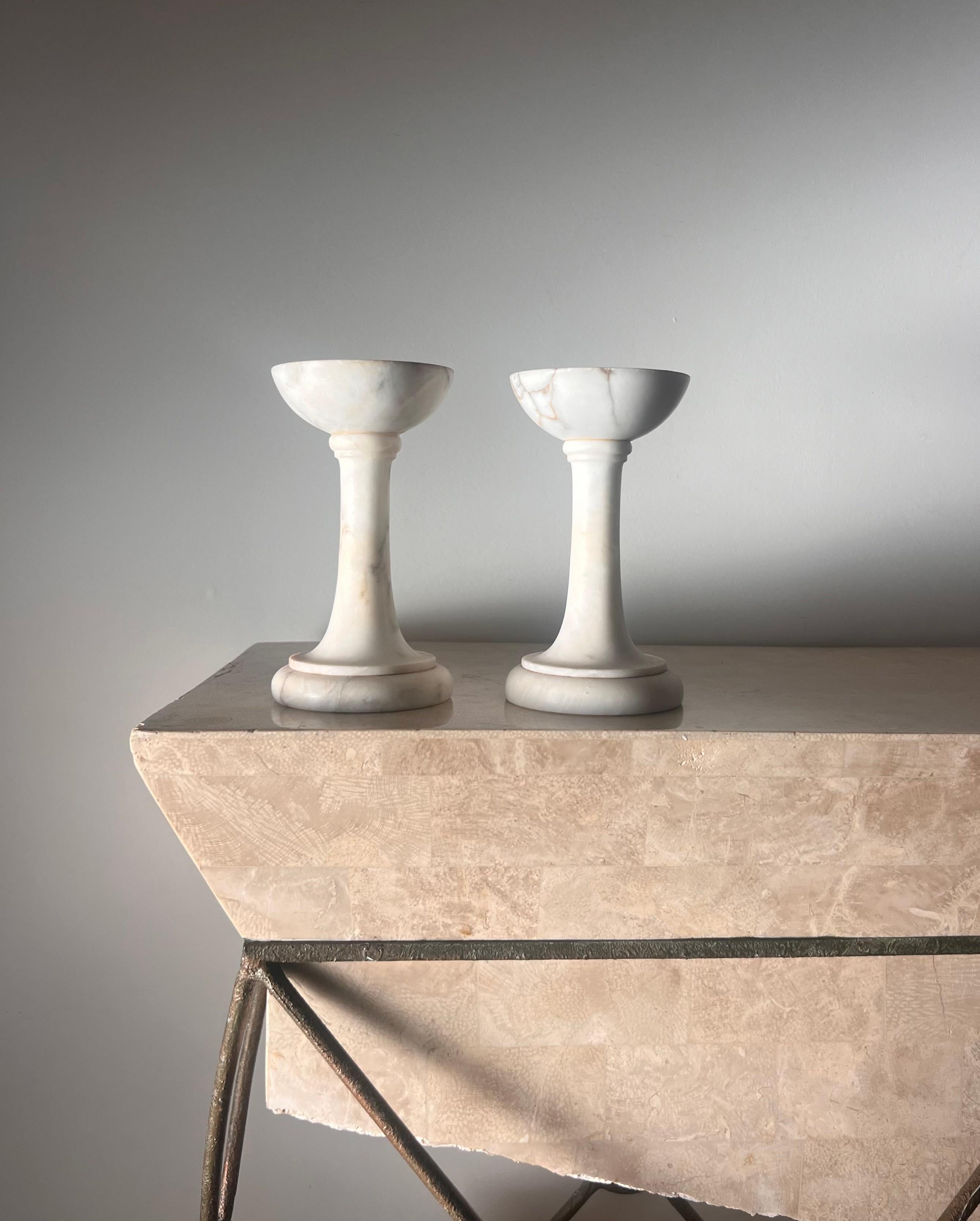 Pareja de candelabros de mármol italianos de época, S. XX en venta 3