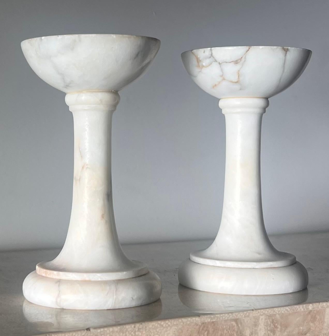 Pareja de candelabros de mármol italianos de época, S. XX Mármol en venta