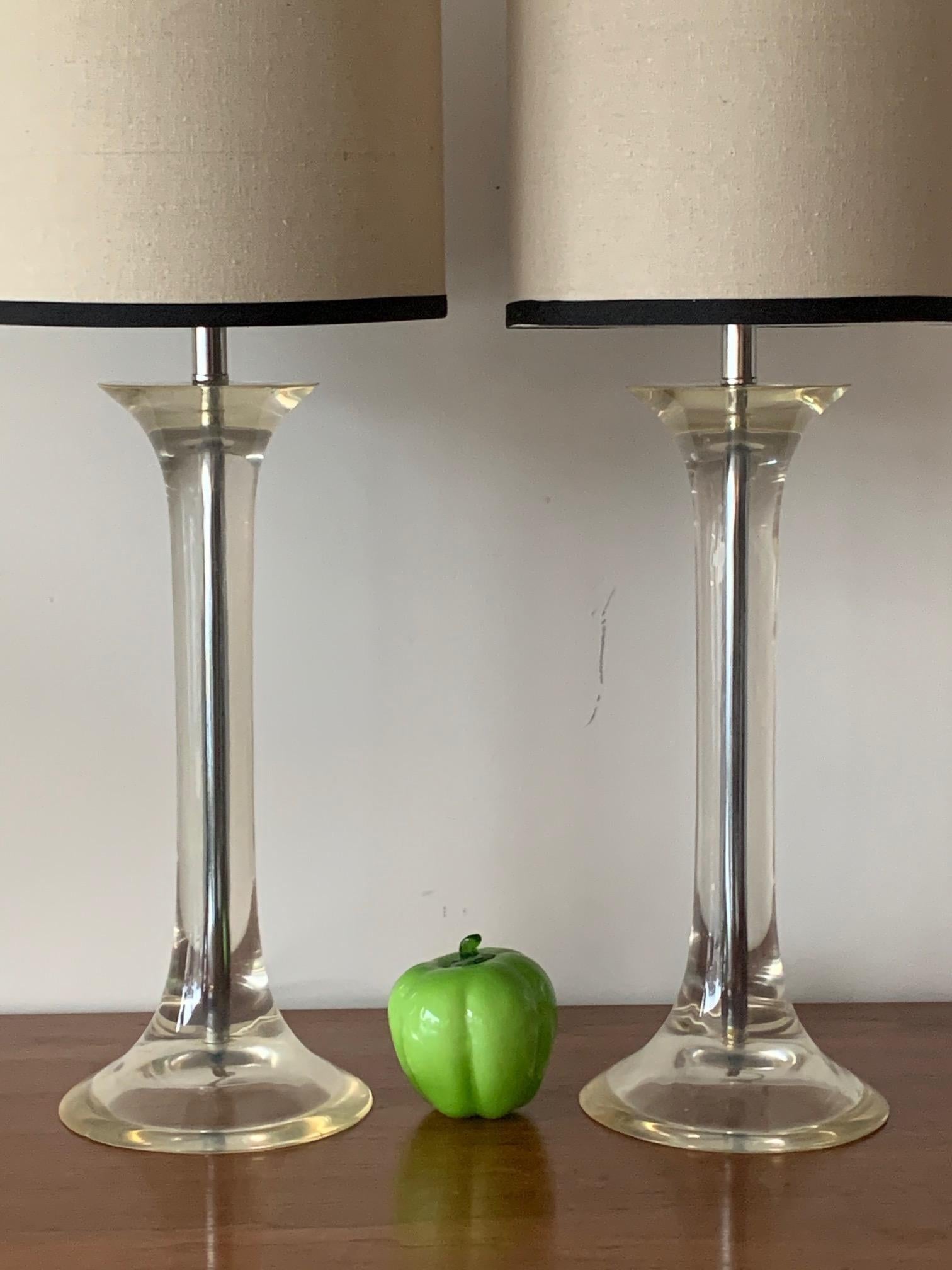 Mid-Century Modern Pair of Vintage Lucite Lamps