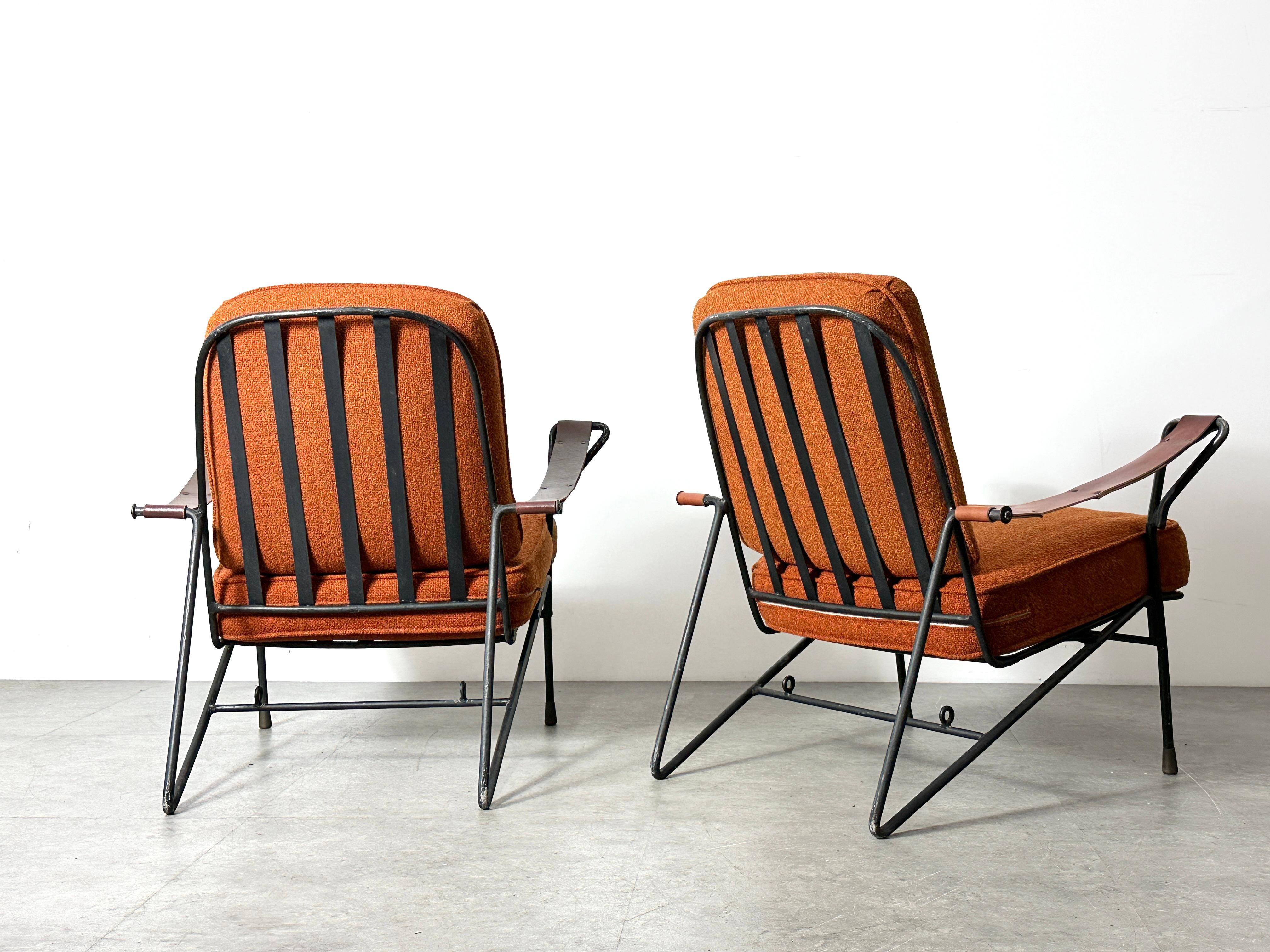 Mid-Century Modern Paire de chaises longues en cuir et en fer du milieu du siècle dernier et de la modernité mexicaine, années 1950 en vente