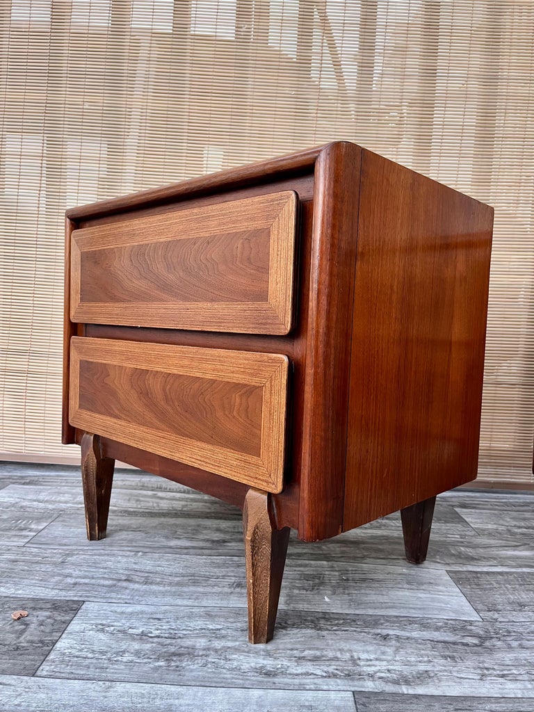 Pair of Vintage Mid-Century Modern Nightstands by American of Martinsville For Sale 3