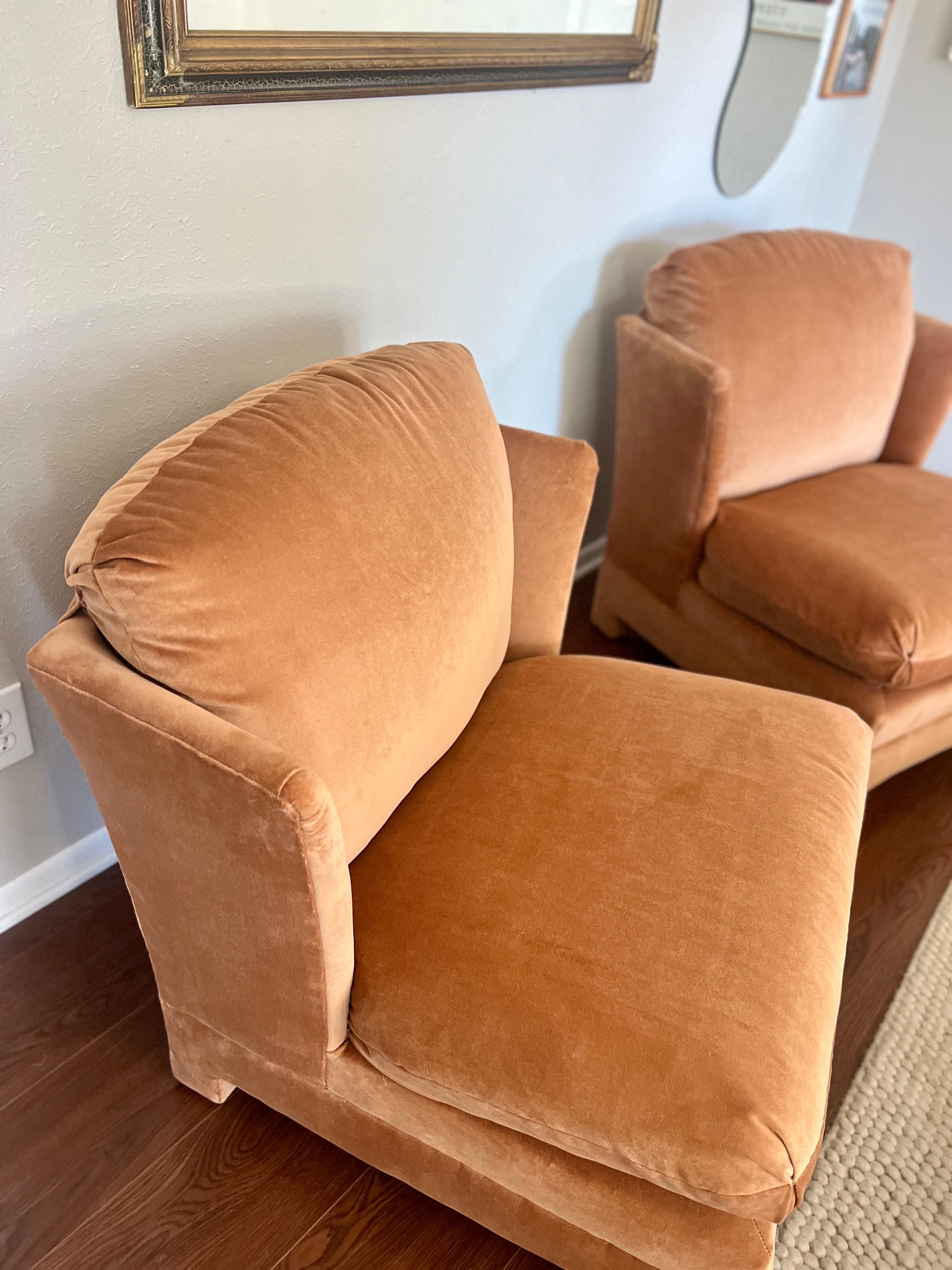 A pair of vintage Mid-Century Modern parsons style slipper lounge chairs newly reupholstered in a Brunschwig & Fils velvet cotton fabric. These are super comfy and in excellent condition. 

Dimensions:
32” H x 31” W x 28” D
Seat height, 15”