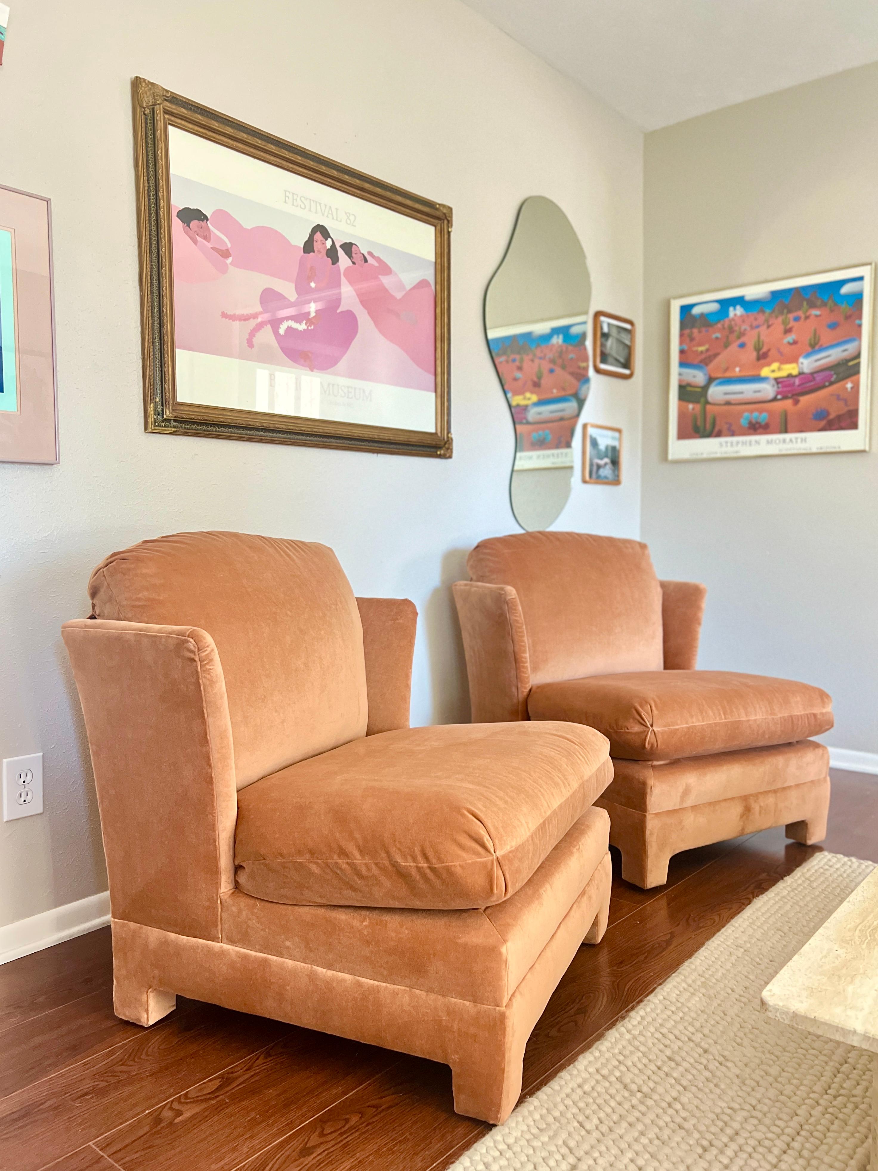 Pair of Vintage Mid-Century Modern Parsons Style Slipper Peach Lounge Chairs  In Good Condition In Houston, TX