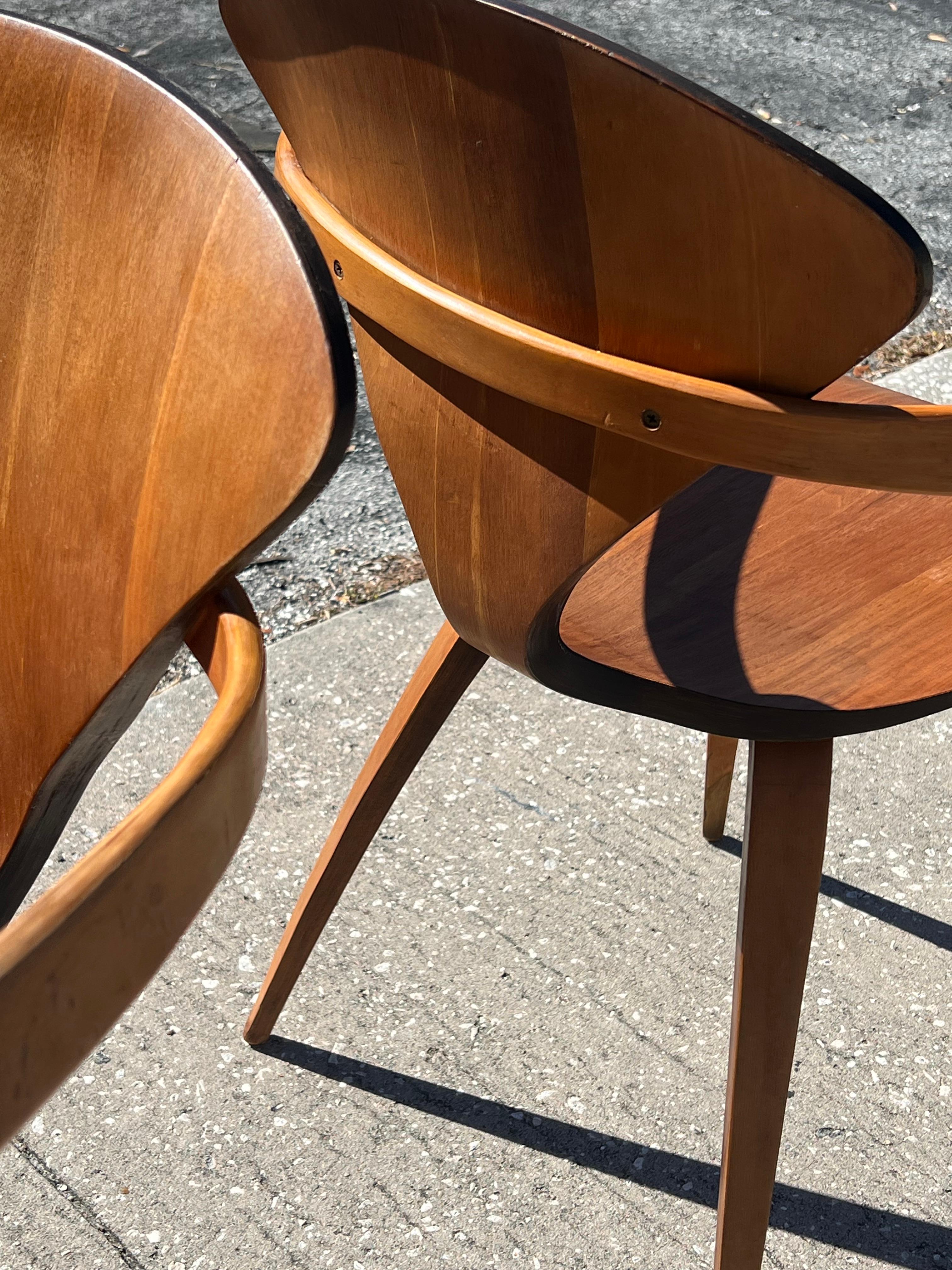 A Pair Of Vintage Norman Cherner Plycraft Armchairs ca' 1950's For Sale 6