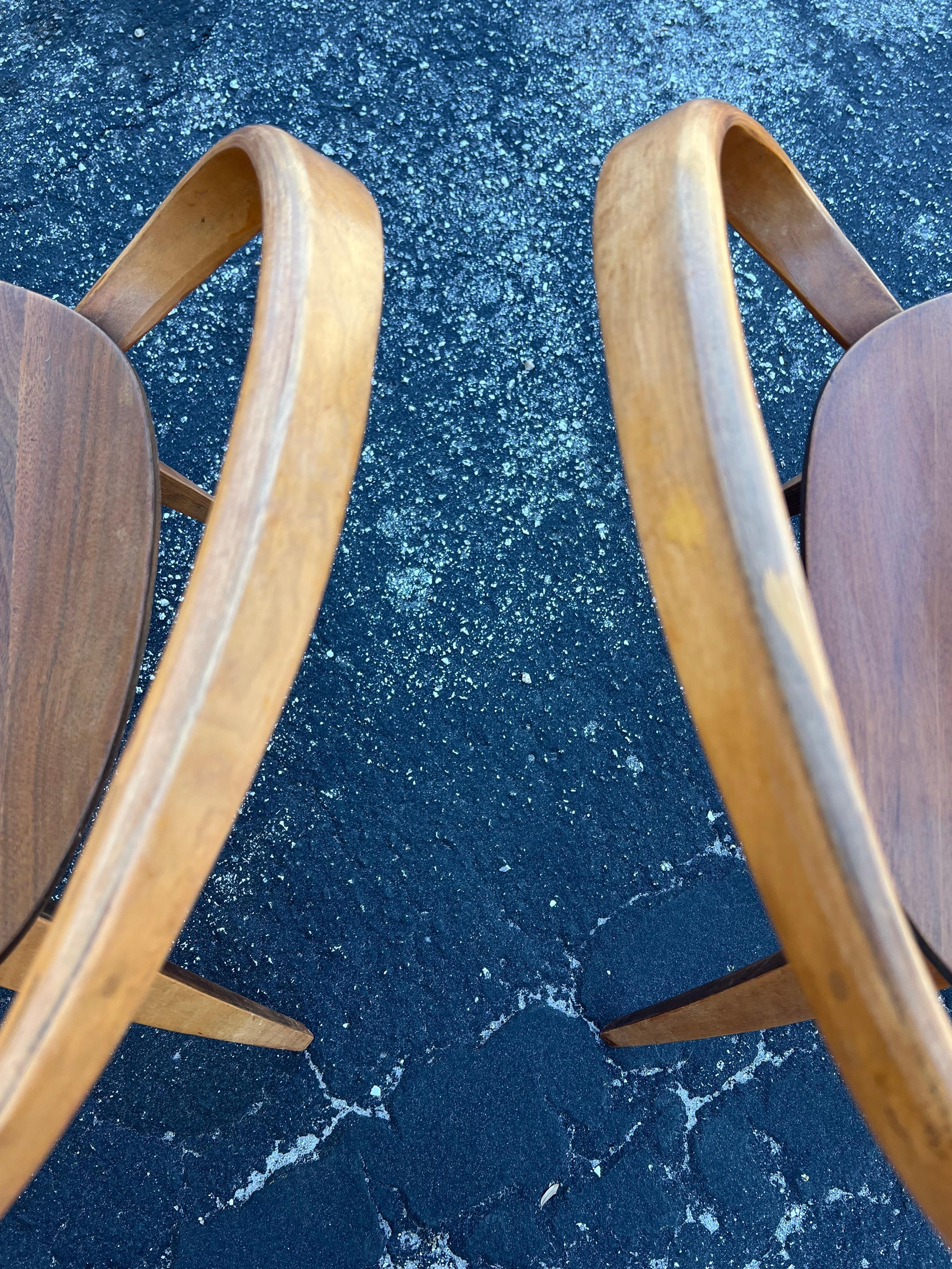 A Pair Of Vintage Norman Cherner Plycraft Armchairs ca' 1950's For Sale 2