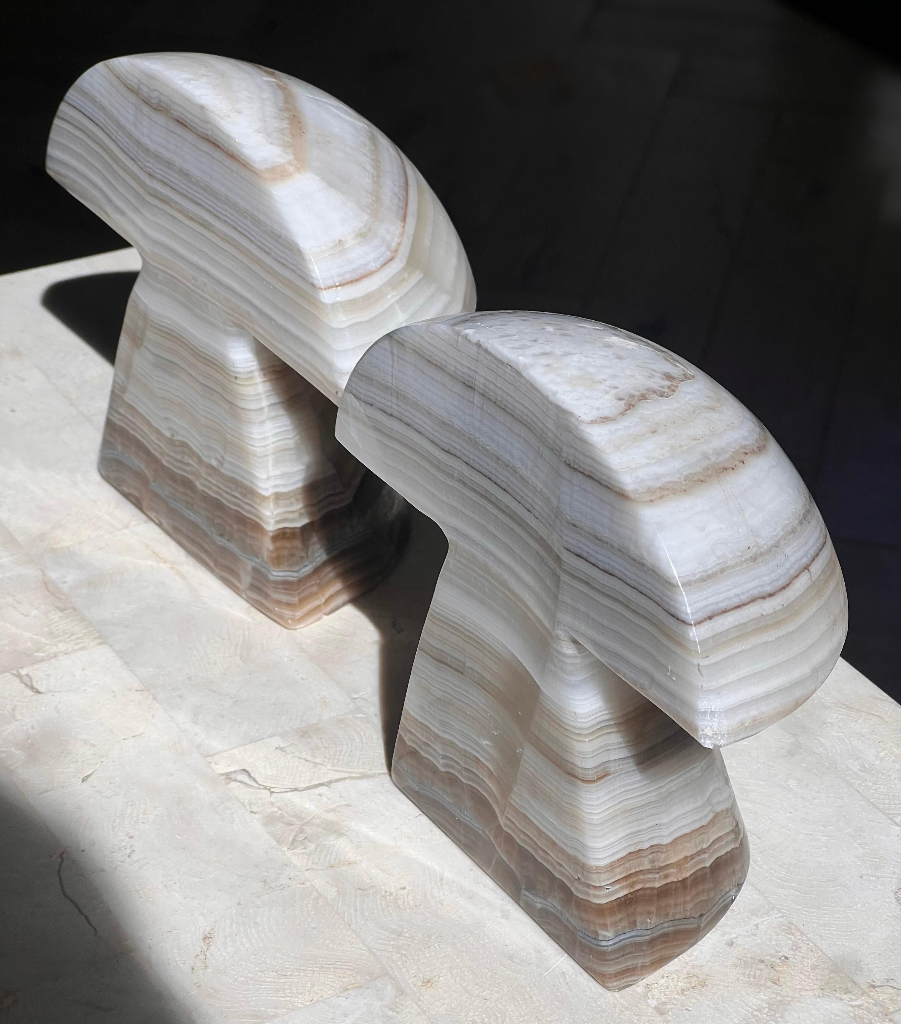 A pair of vintage onyx mushroom bookends, mid 20th century 5