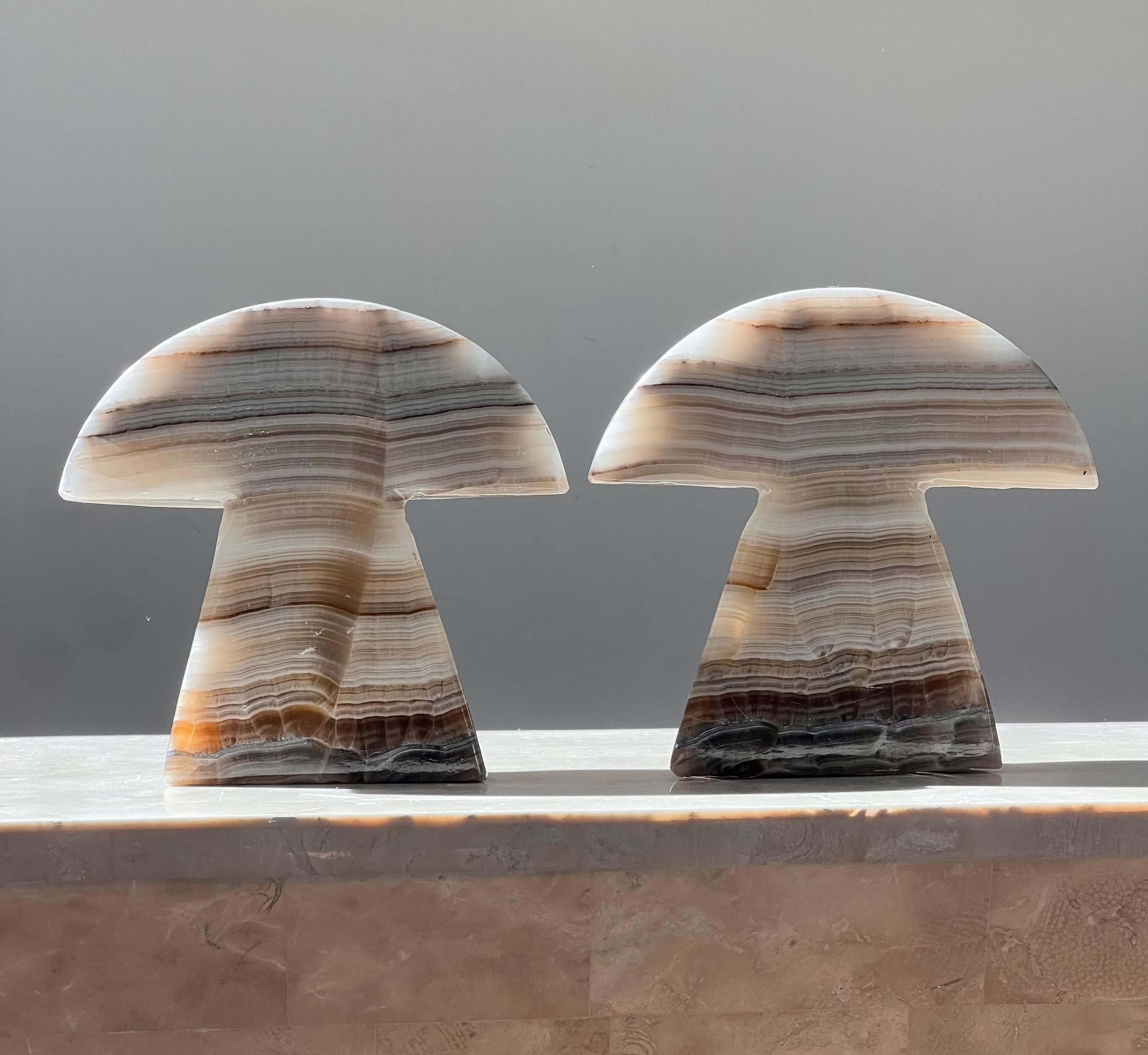 A pair of vintage onyx mushroom bookends, mid 20th century In Good Condition In View Park, CA