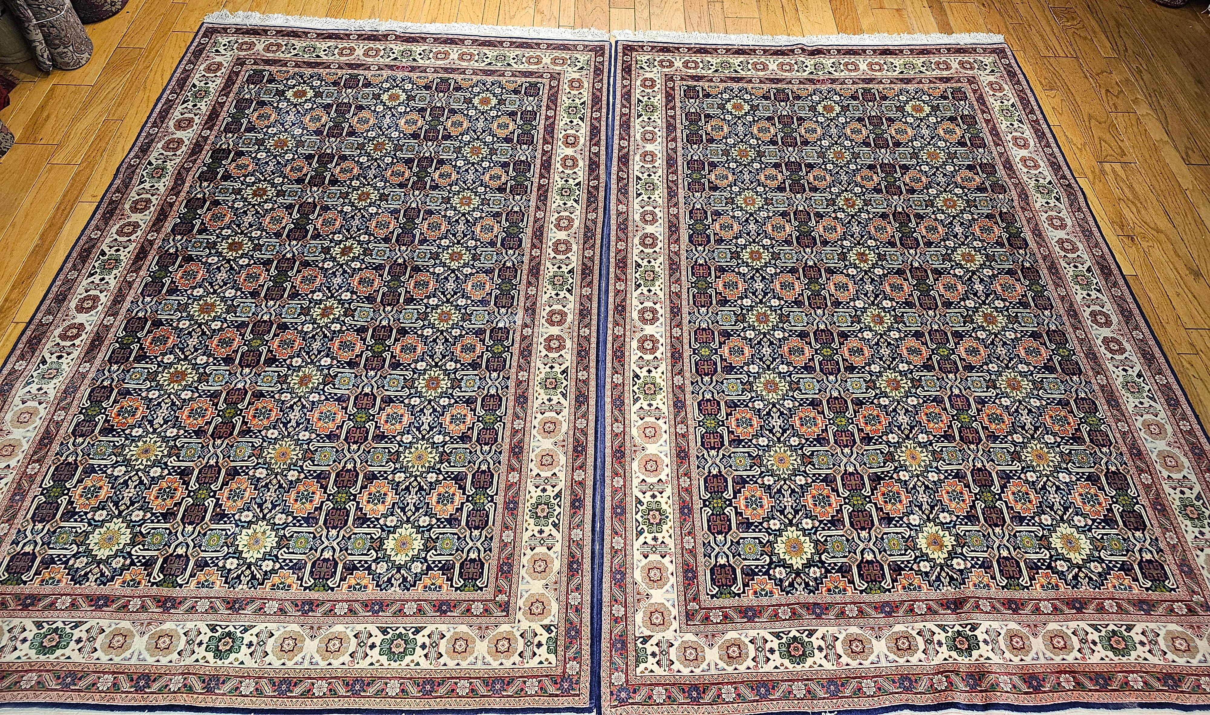 Paar Vintage Persisches Täbris in Allover-Geometrischem Muster in Marineblau, Elfenbein im Angebot 10