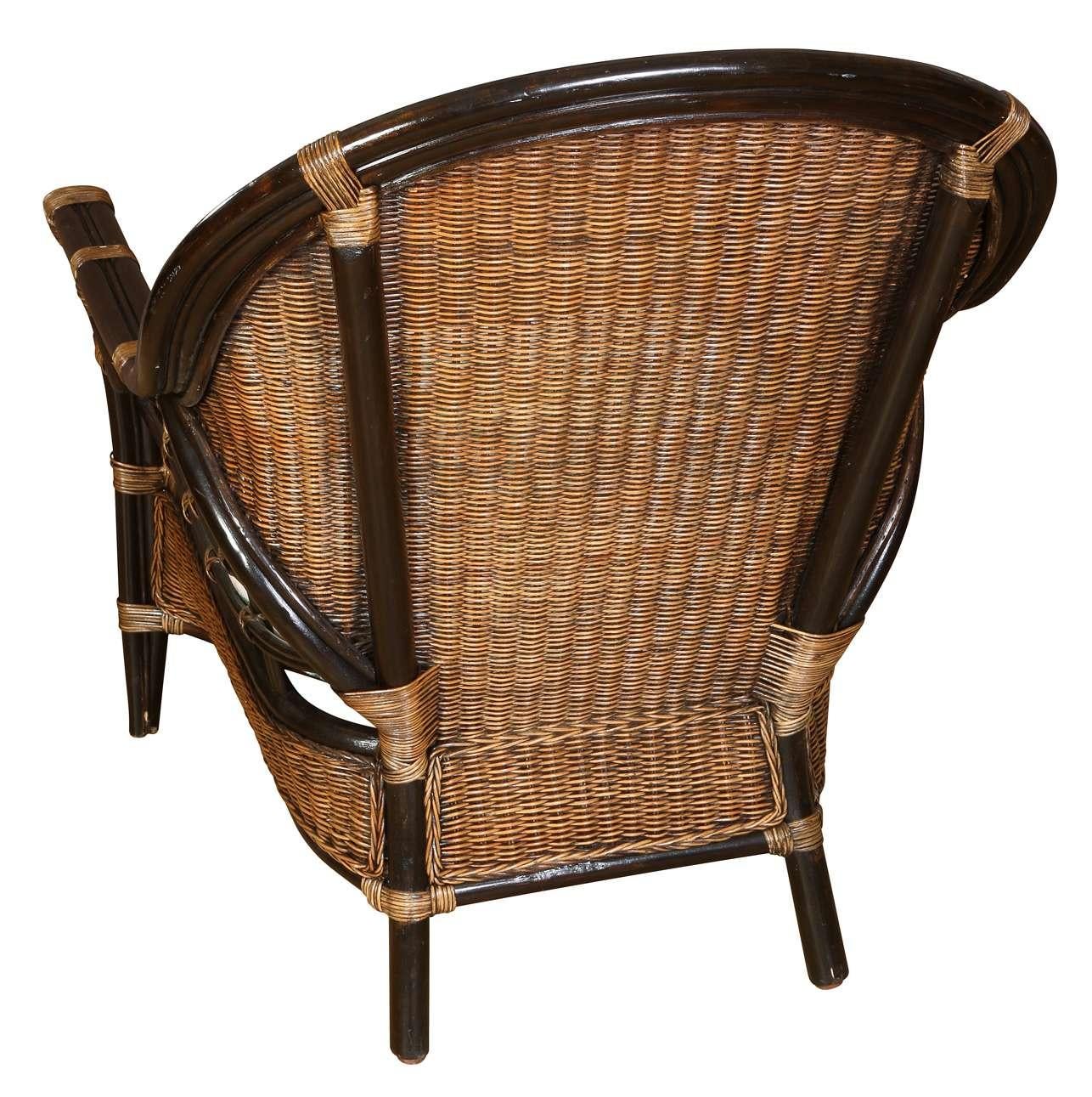 Paire de fauteuils club en rotin vintage Bon état - En vente à New York, NY