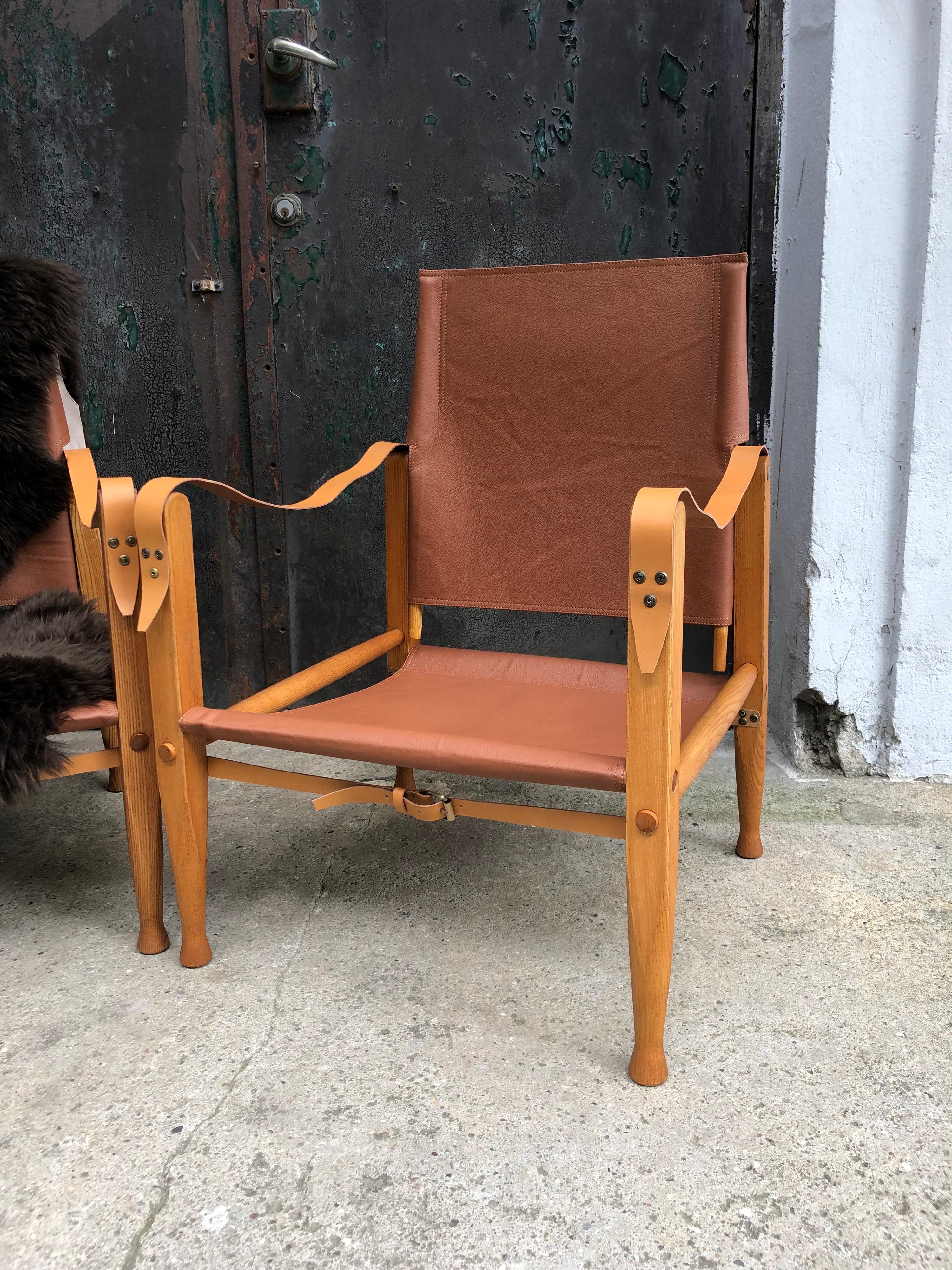 Pair of Vintage Refurbished Kaare Klint Safari Chairs from the 1960s For Sale 10