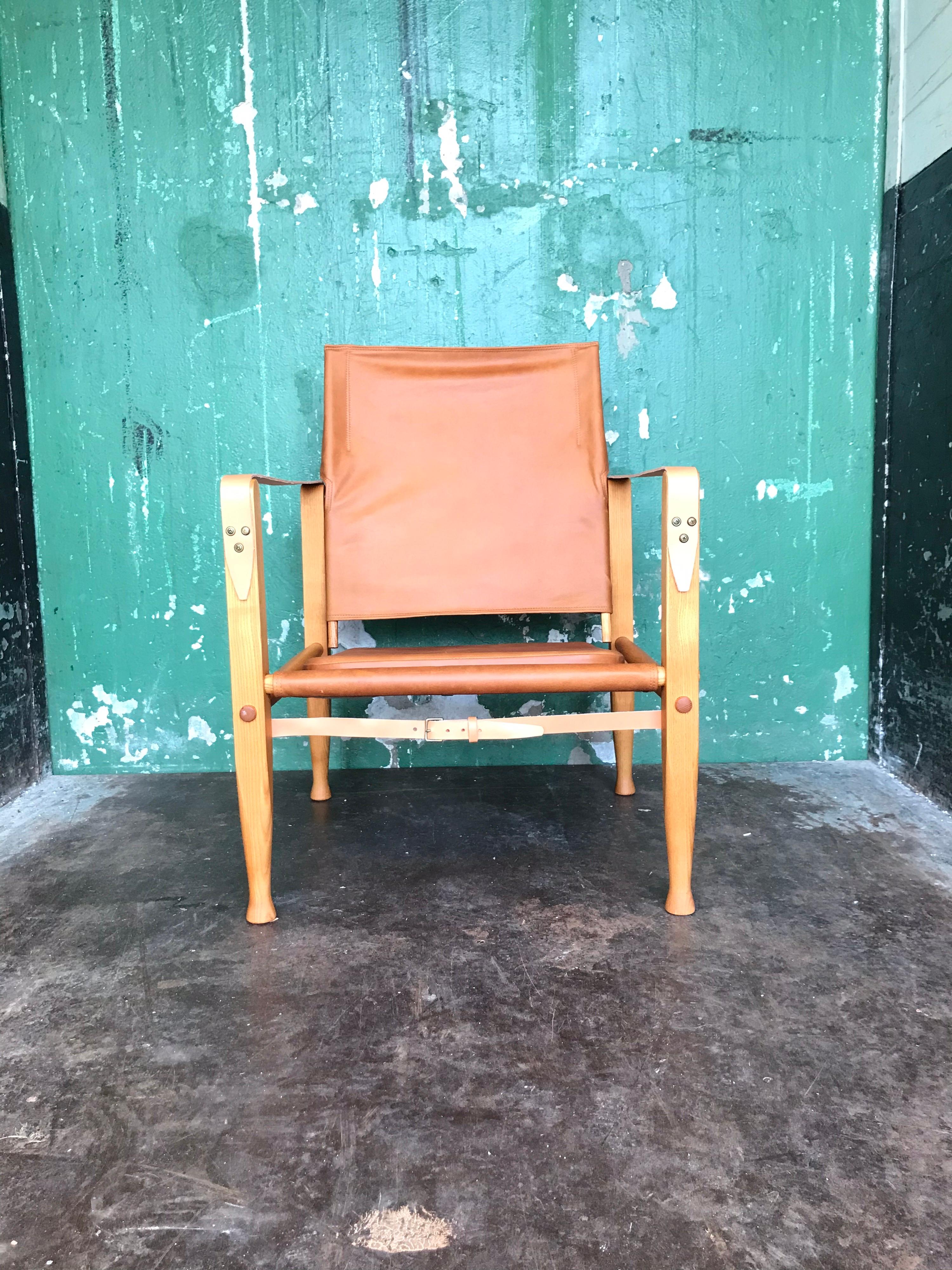 Leather Pair of Vintage Refurbished Kaare Klint Safari Lounge Chairs