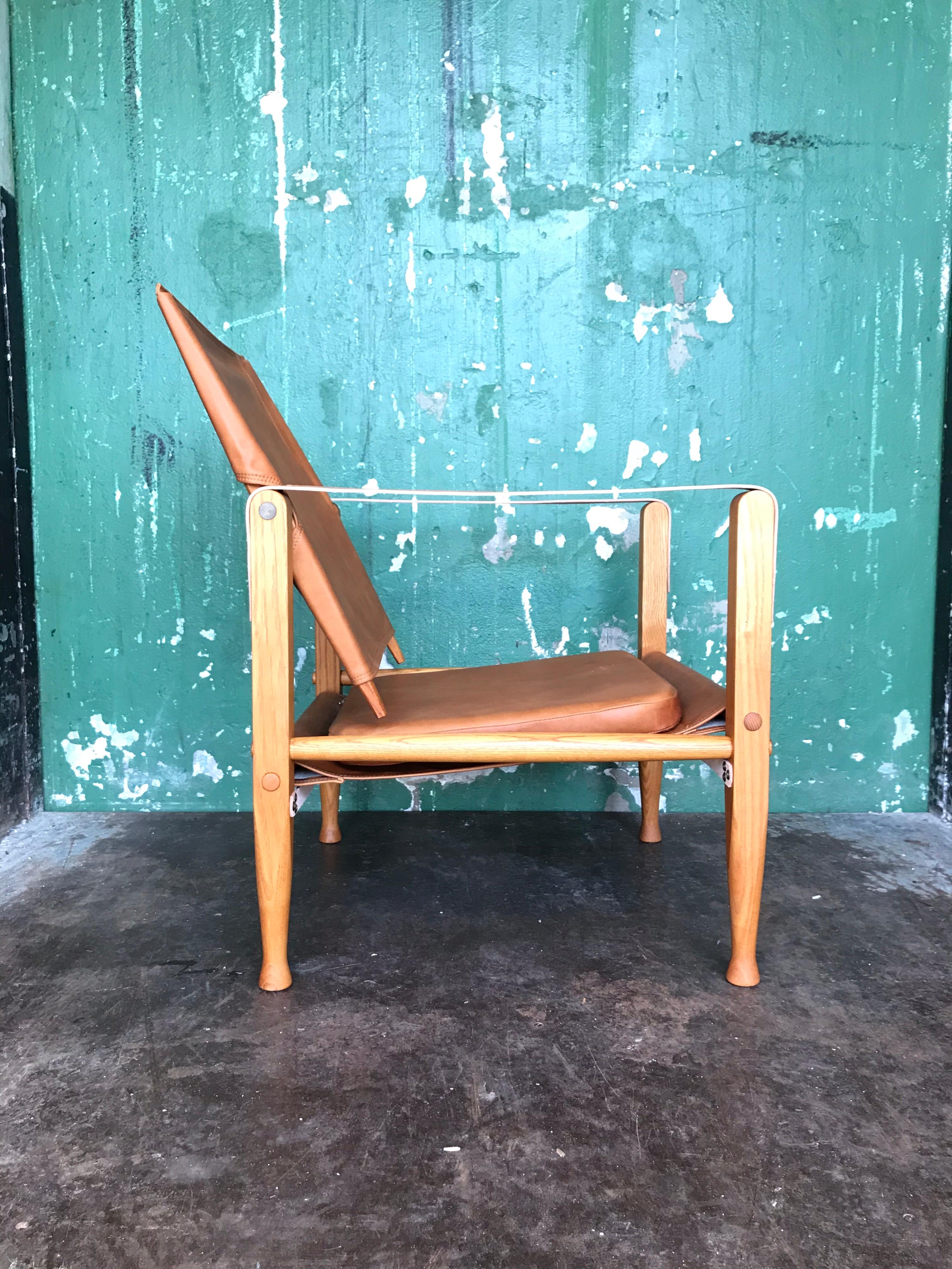 Danish Pair of Vintage Refurbished Kaare Klint Safari Lounge Chairs