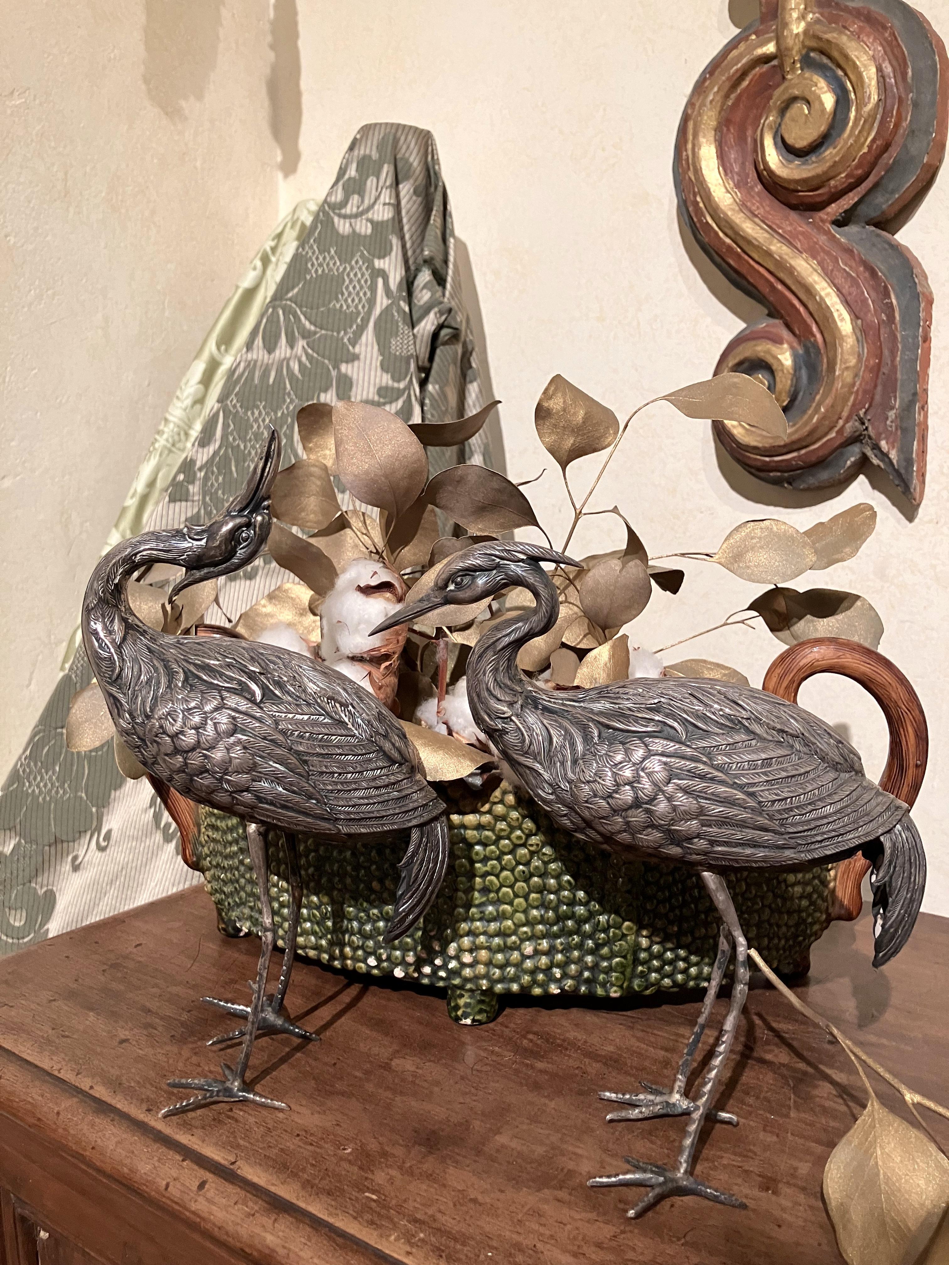 Ein Paar silberne Heronvogel-Deko-Skulpturen aus Vintage im Angebot 6