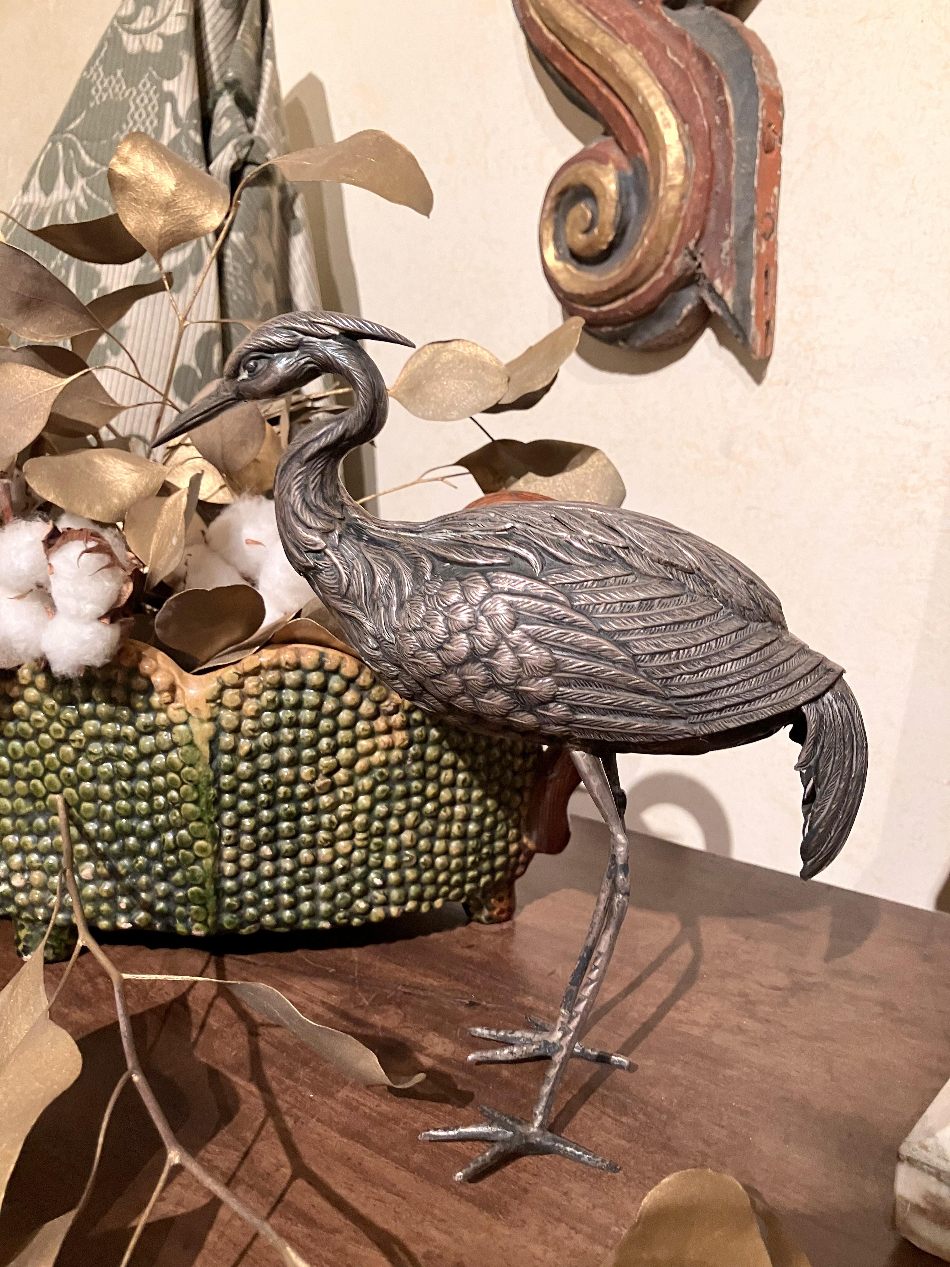 A Pair of Vintage Silver Heron Birds Decorative Sculptures In Good Condition For Sale In Firenze, IT