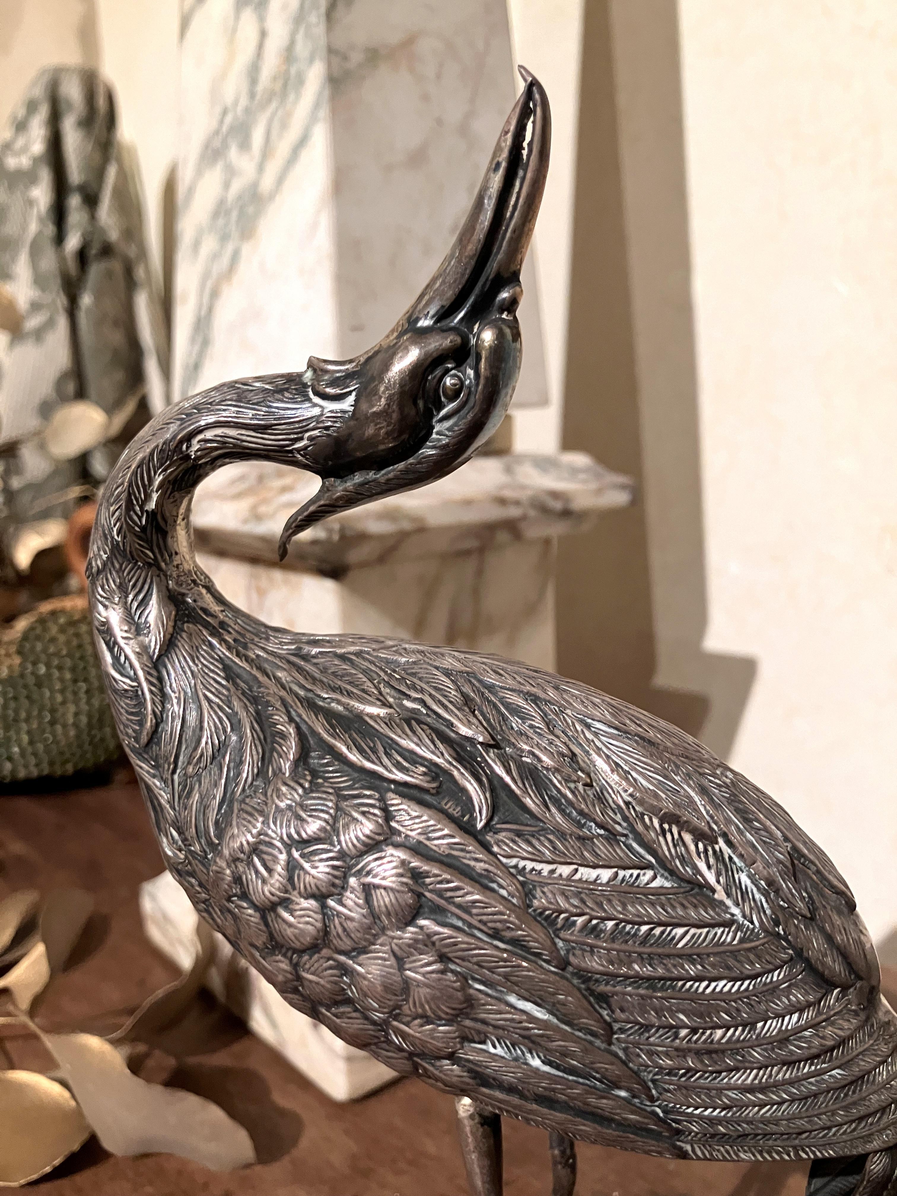 Ein Paar silberne Heronvogel-Deko-Skulpturen aus Vintage (Silber) im Angebot
