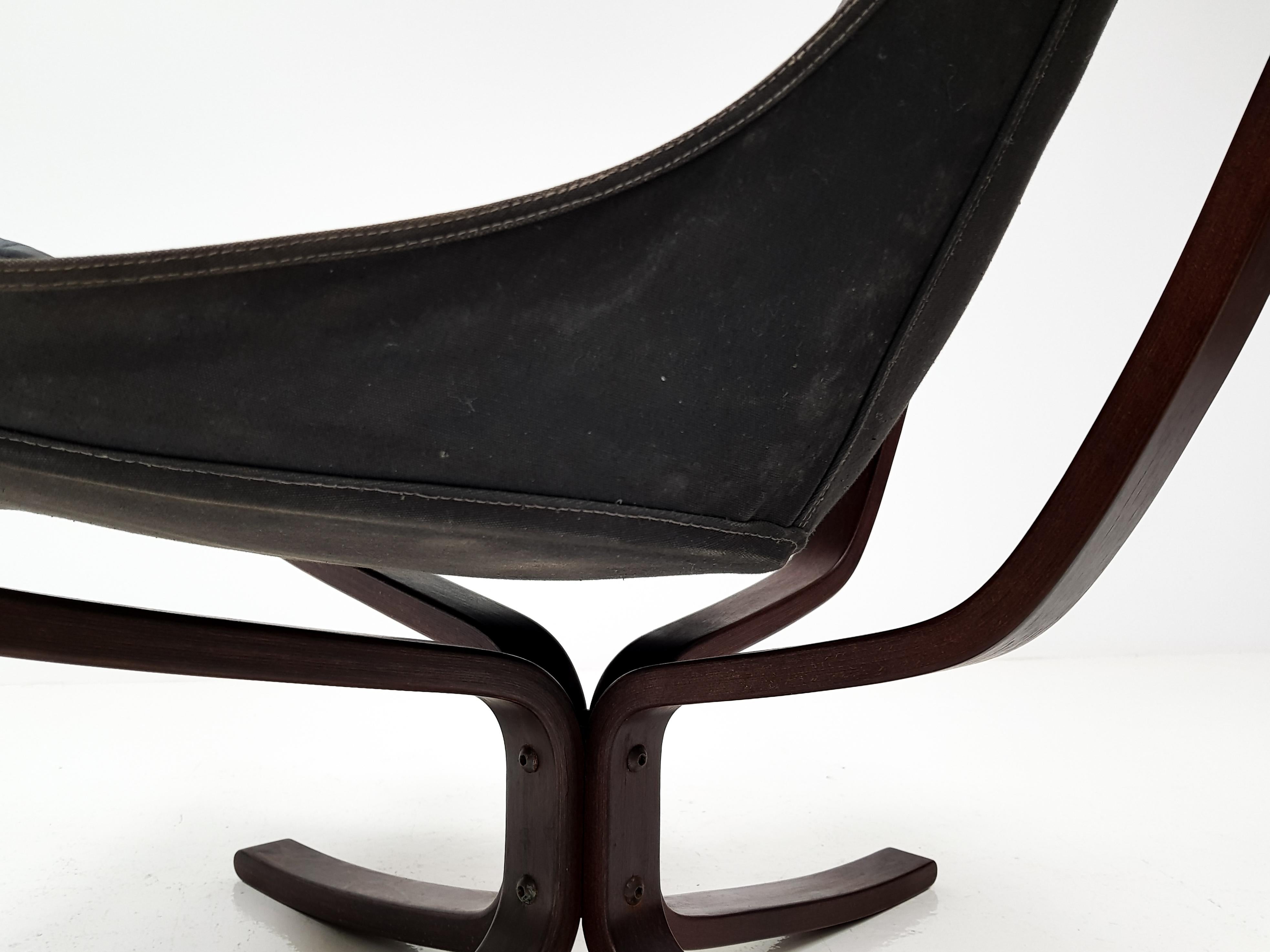 Leather Pair of Vintage X-Framed Sigurd Ressell Designed Falcon Chairs, 1970s