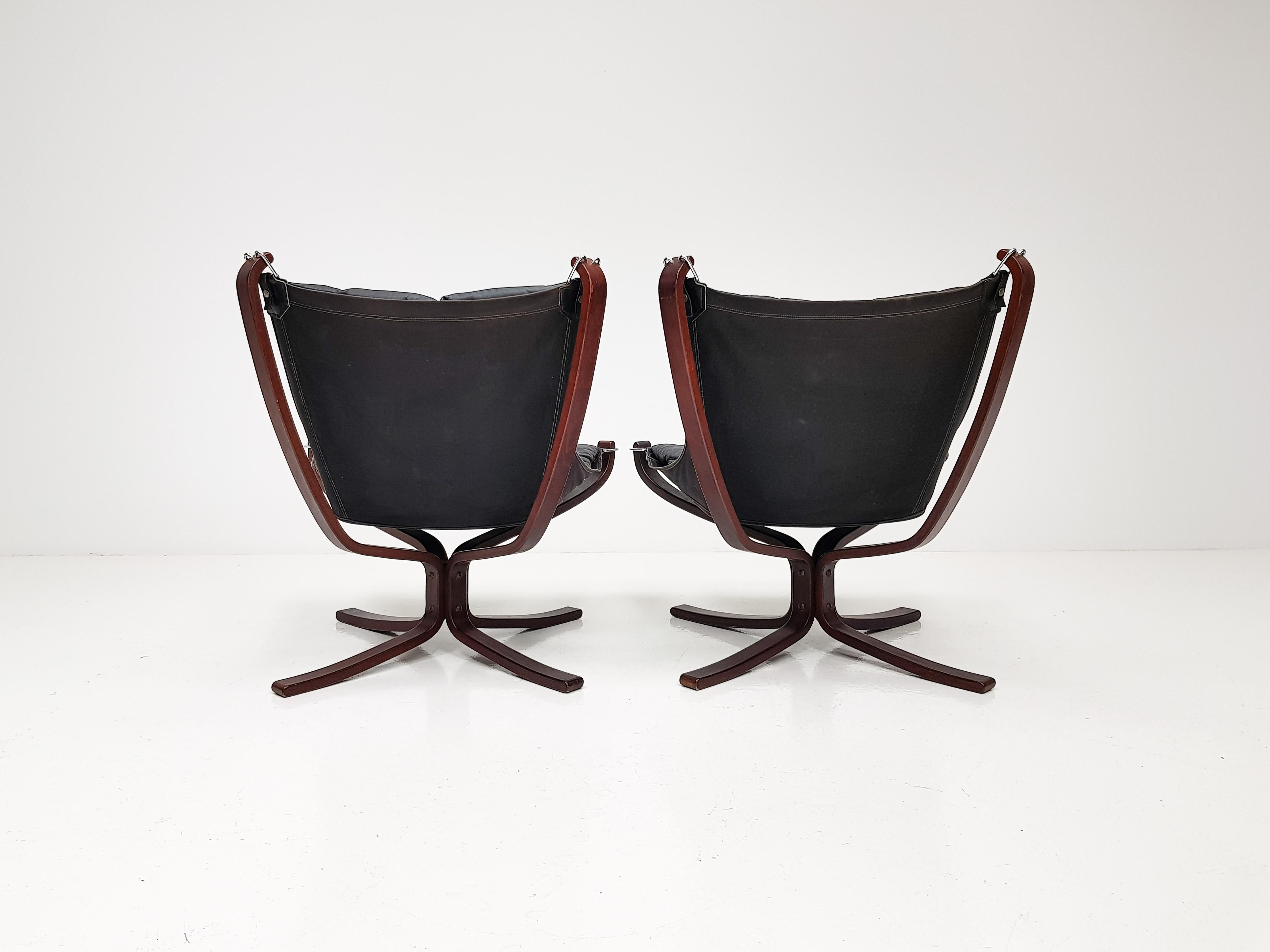 Mid-Century Modern Pair of Vintage X-Framed Sigurd Ressell Designed Falcon Chairs, 1970s