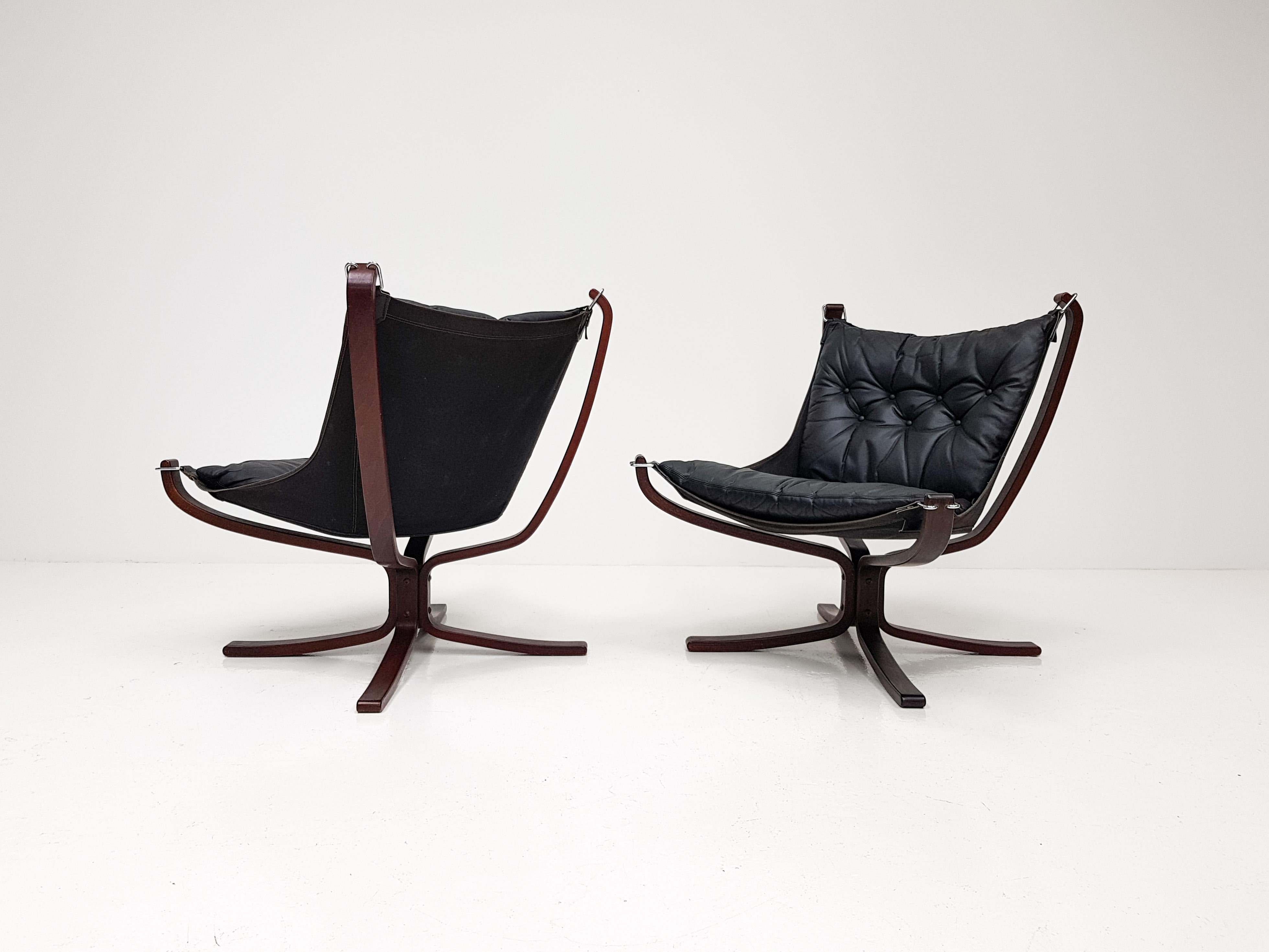 Norwegian Pair of Vintage X-Framed Sigurd Ressell Designed Falcon Chairs, 1970s
