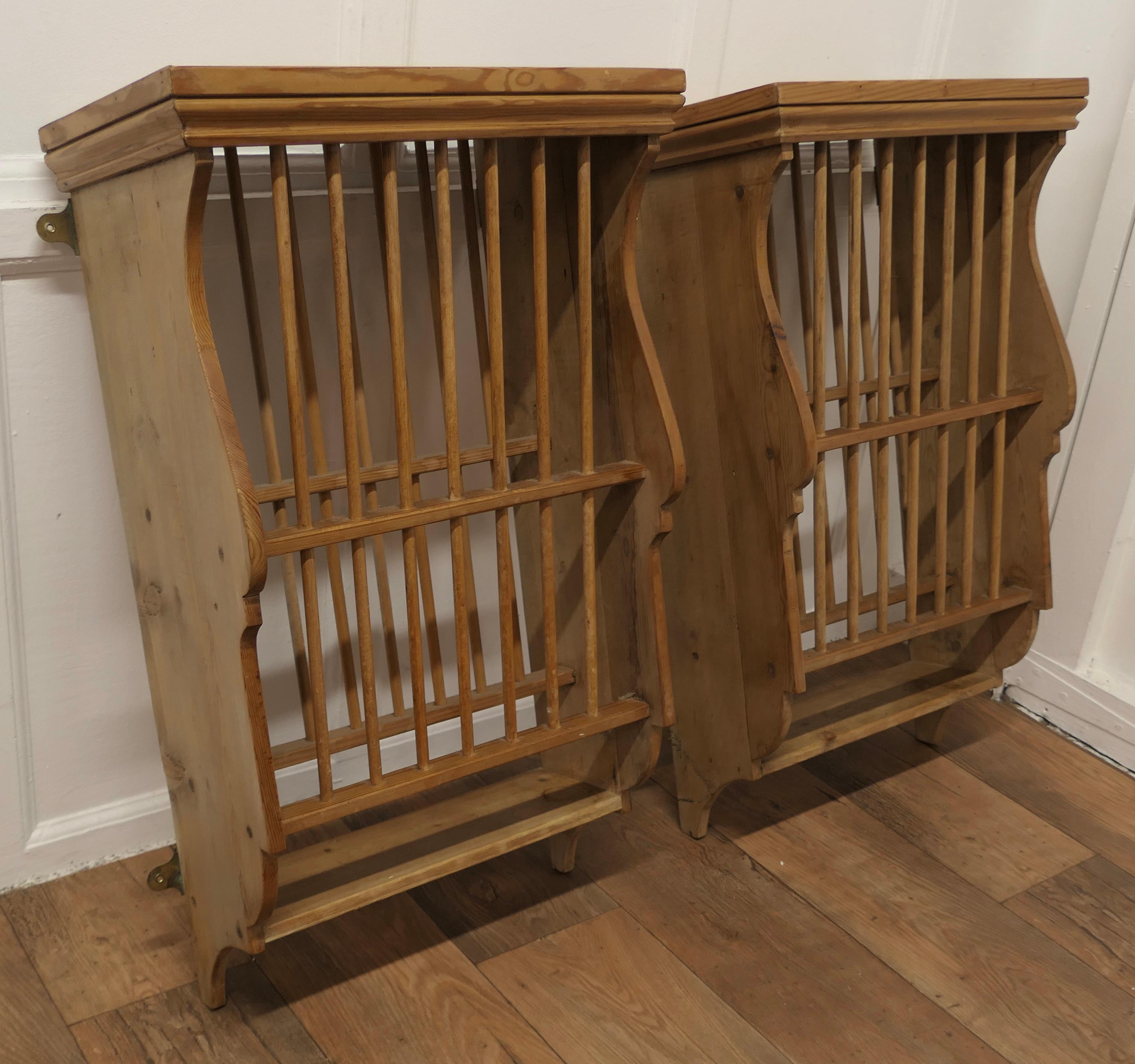 Pair of Wall Hanging Pine Plate Racks These Useful Pieces Hang on the Wall In Good Condition For Sale In Chillerton, Isle of Wight