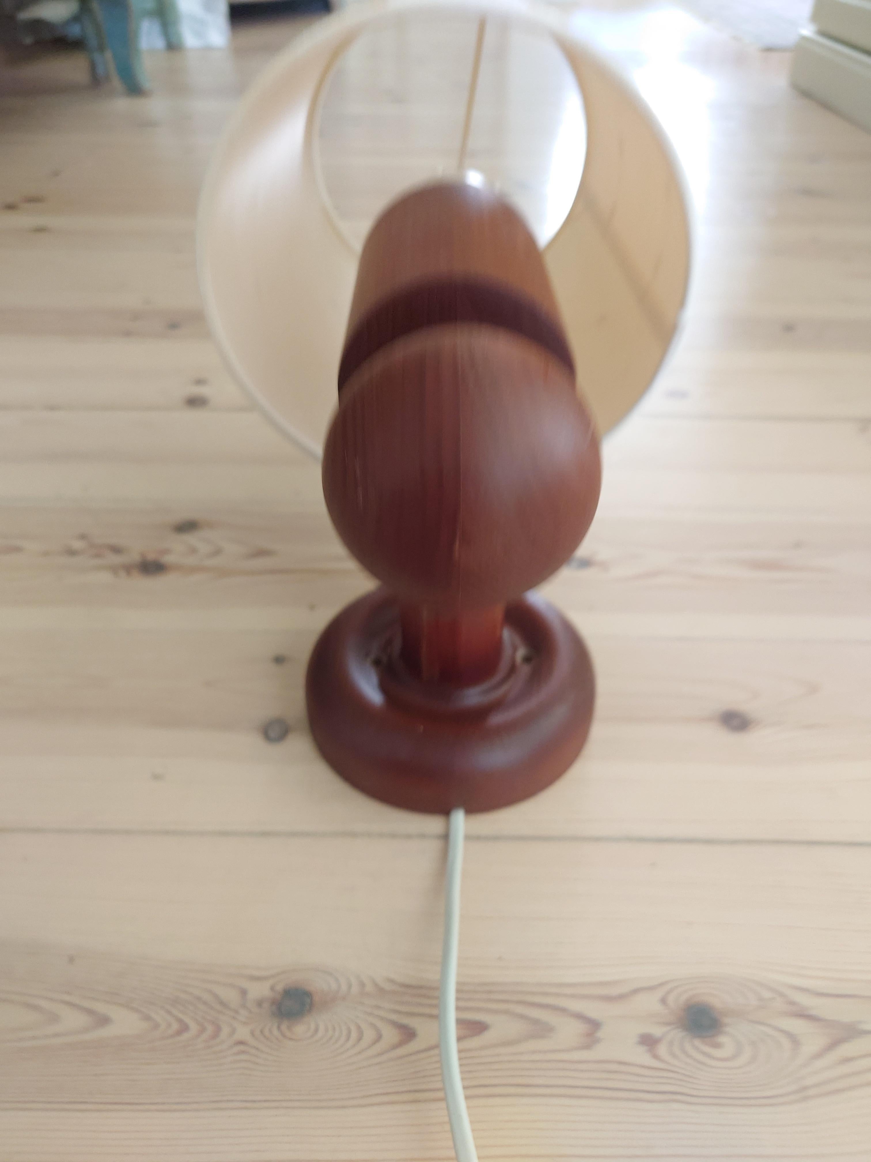 Un par de Apliques Luxus Uno & Östen Kristiansson Markaryd Suecia  pino 60s en Bueno estado para la venta en Boden, SE