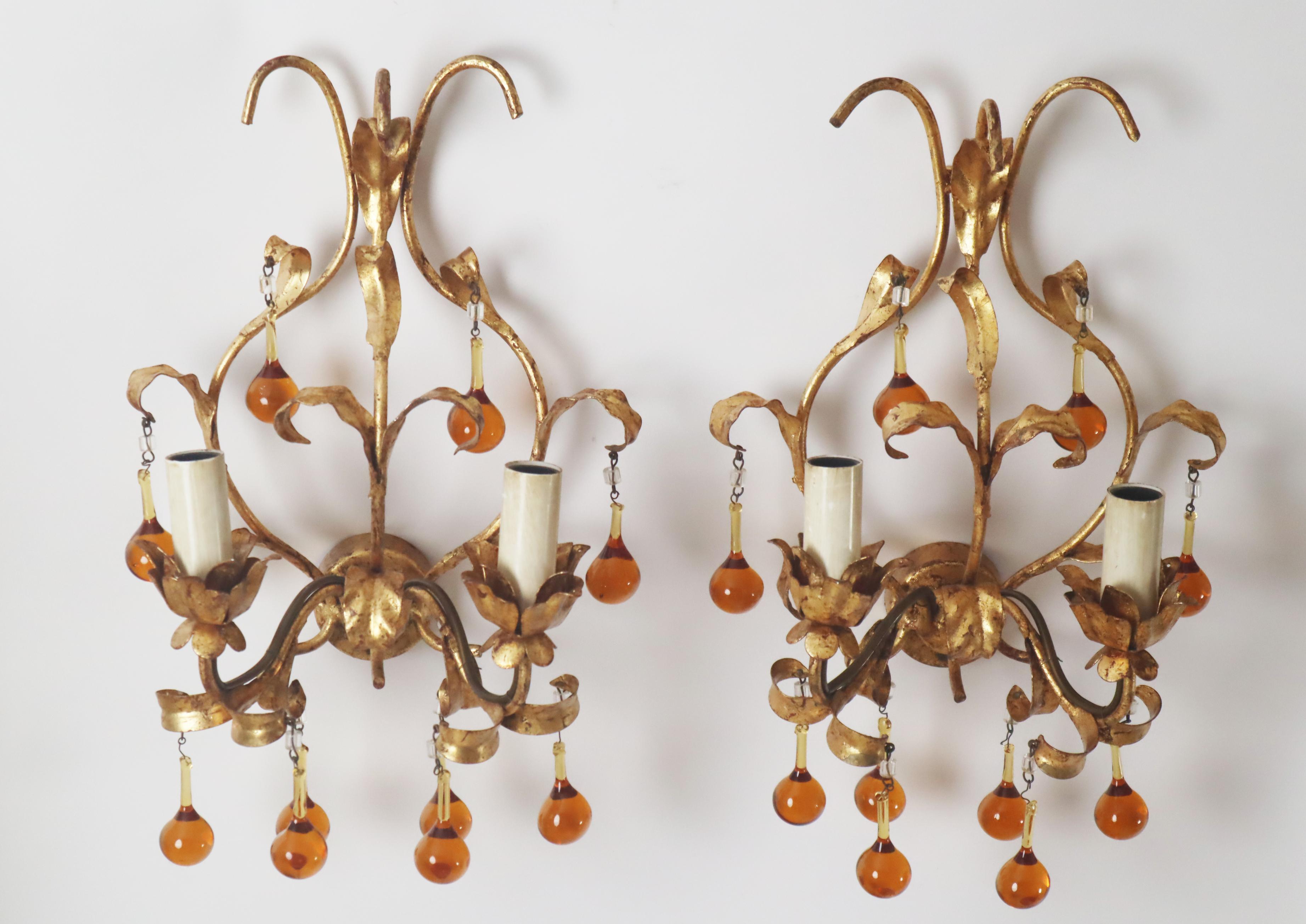 A pair of wall lamps with dropping crystal glass. italy, 1960s For Sale 3