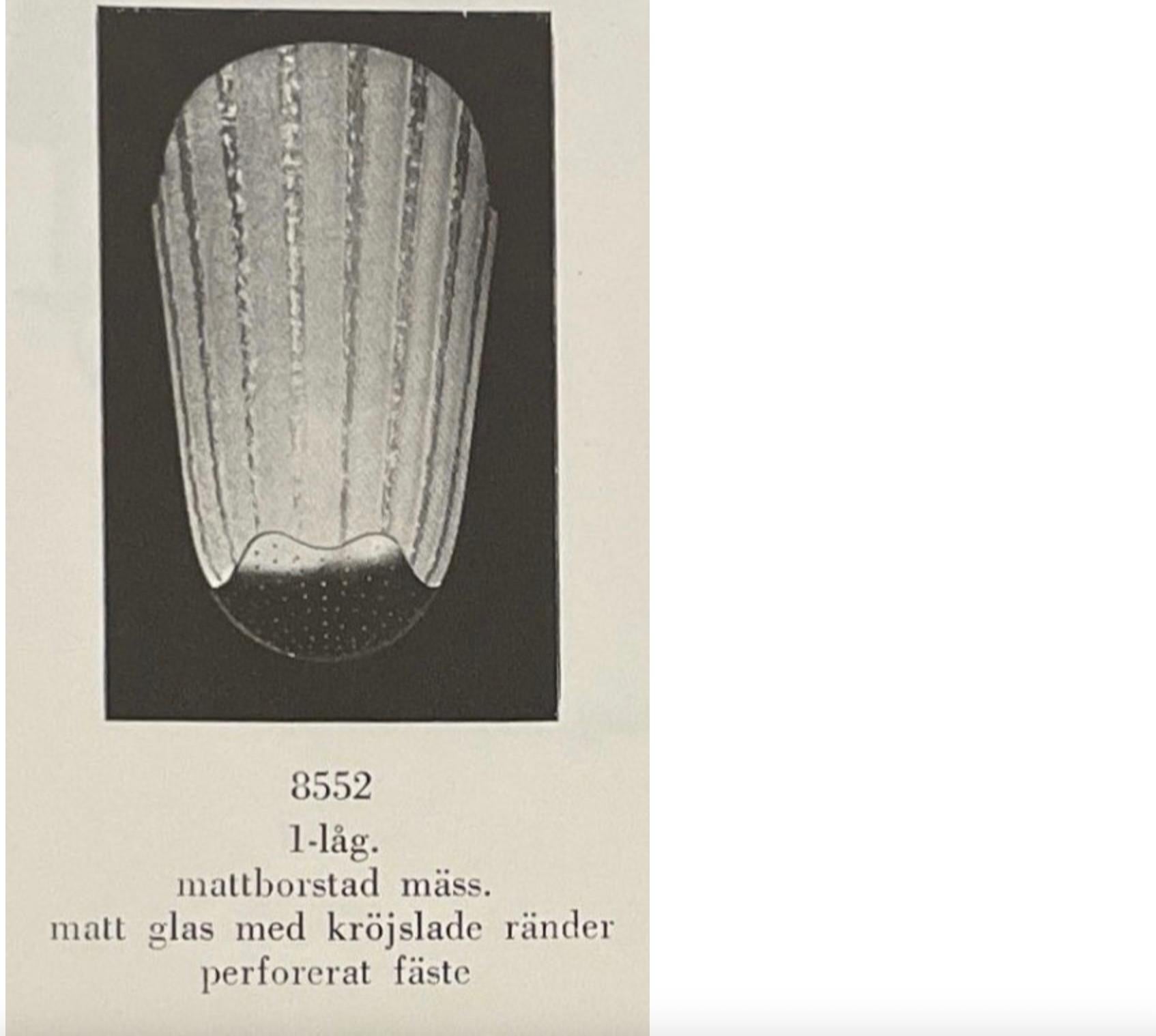 Vetro intagliato Una coppia di lampade da parete di Harald Notini in vendita