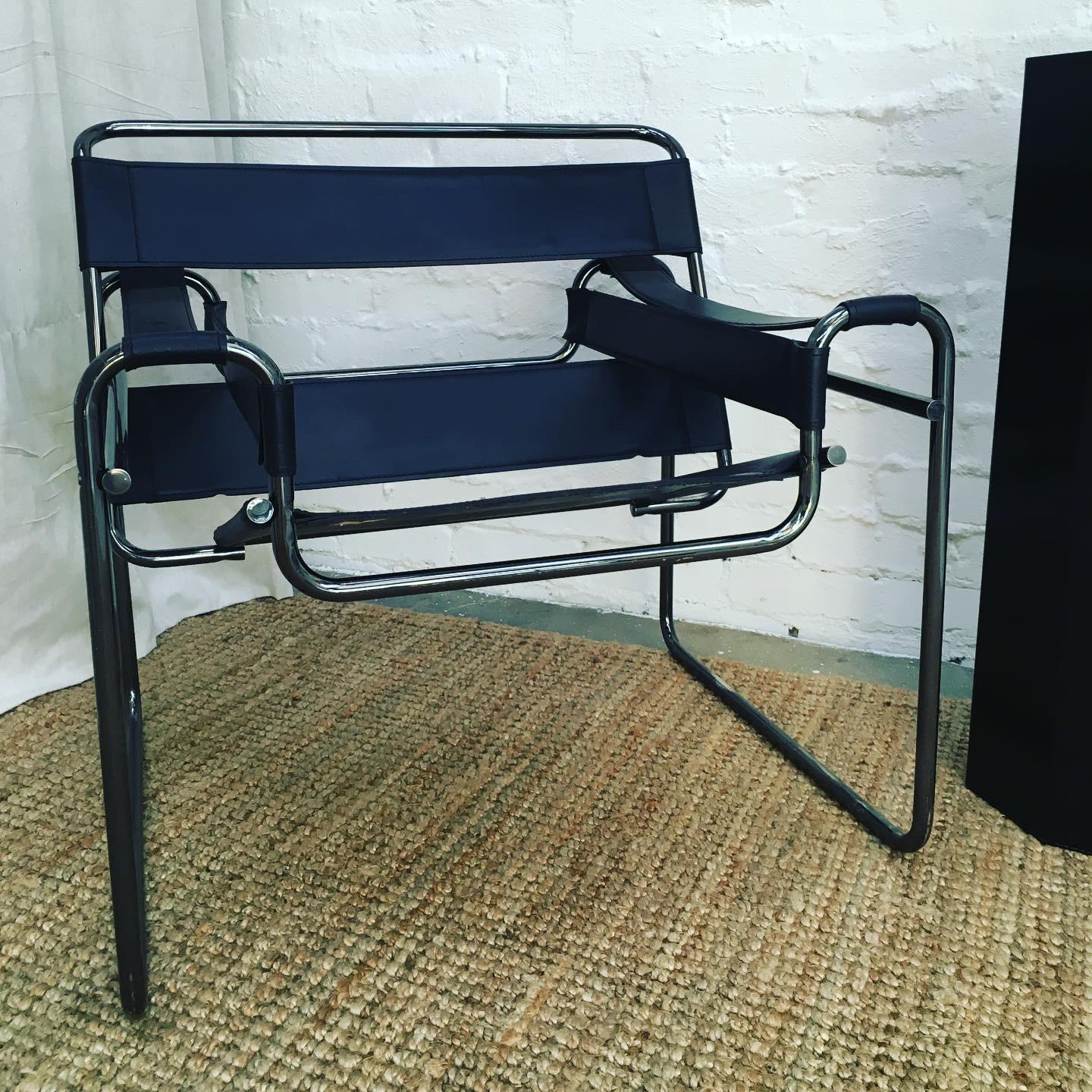 Pair of Wassily Chairs with Anodised Black Frames, Italy, 1980s 4