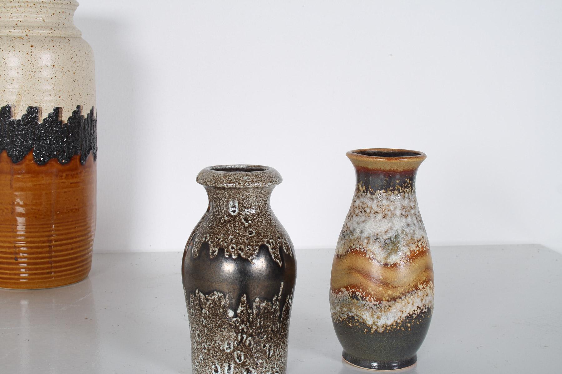 Paire de vases à lave en West German Pottery dans des tons terreux et vibrants - Shelf Art en vente 3