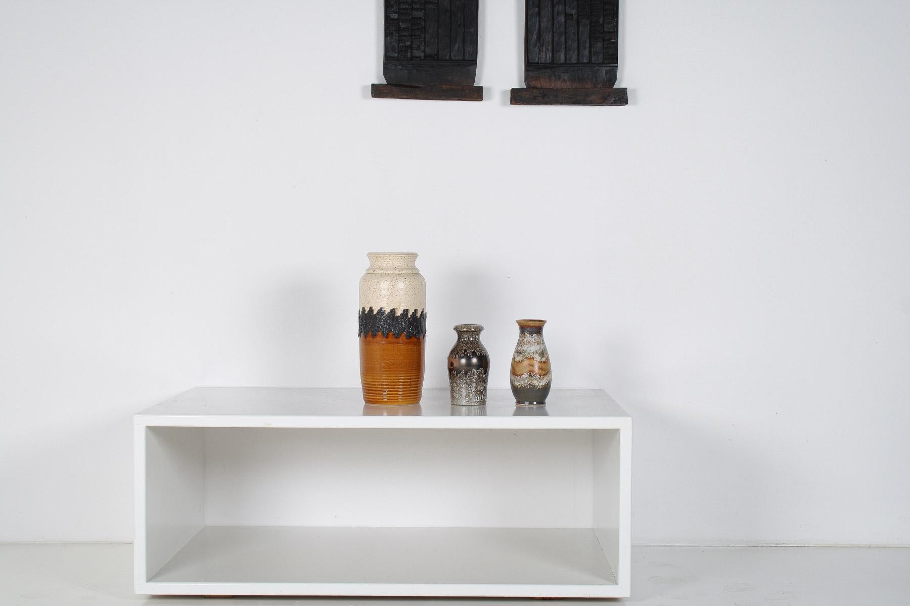 Paire de vases à lave en West German Pottery dans des tons terreux et vibrants - Shelf Art en vente 6