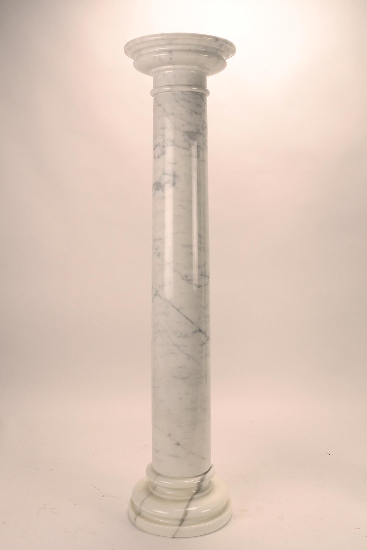 Italian A pair of white Carrara marble columns, Italy 1930s.  For Sale