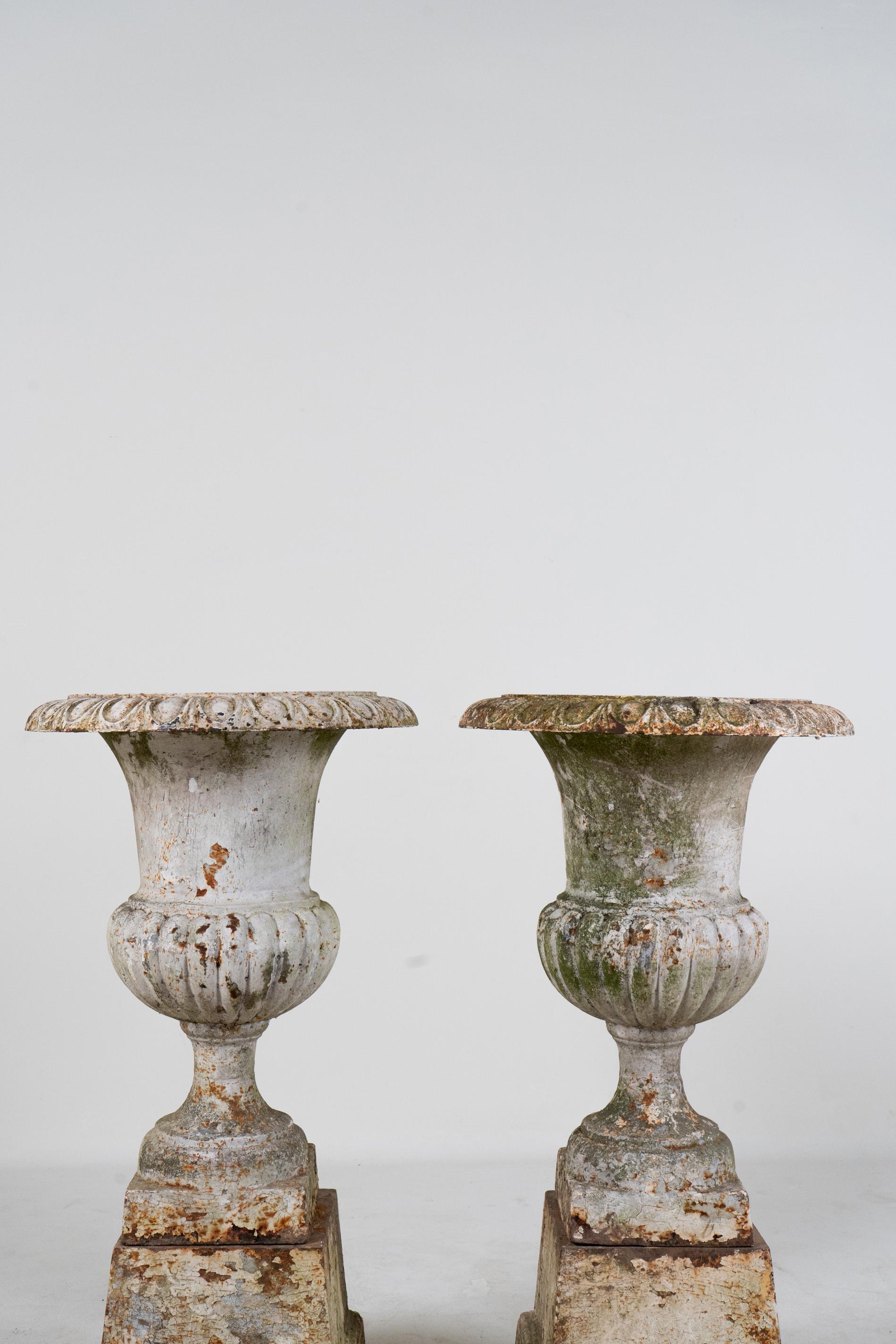 A Pair of White Cast Iron Urns with Bases, France c.1900 For Sale 9
