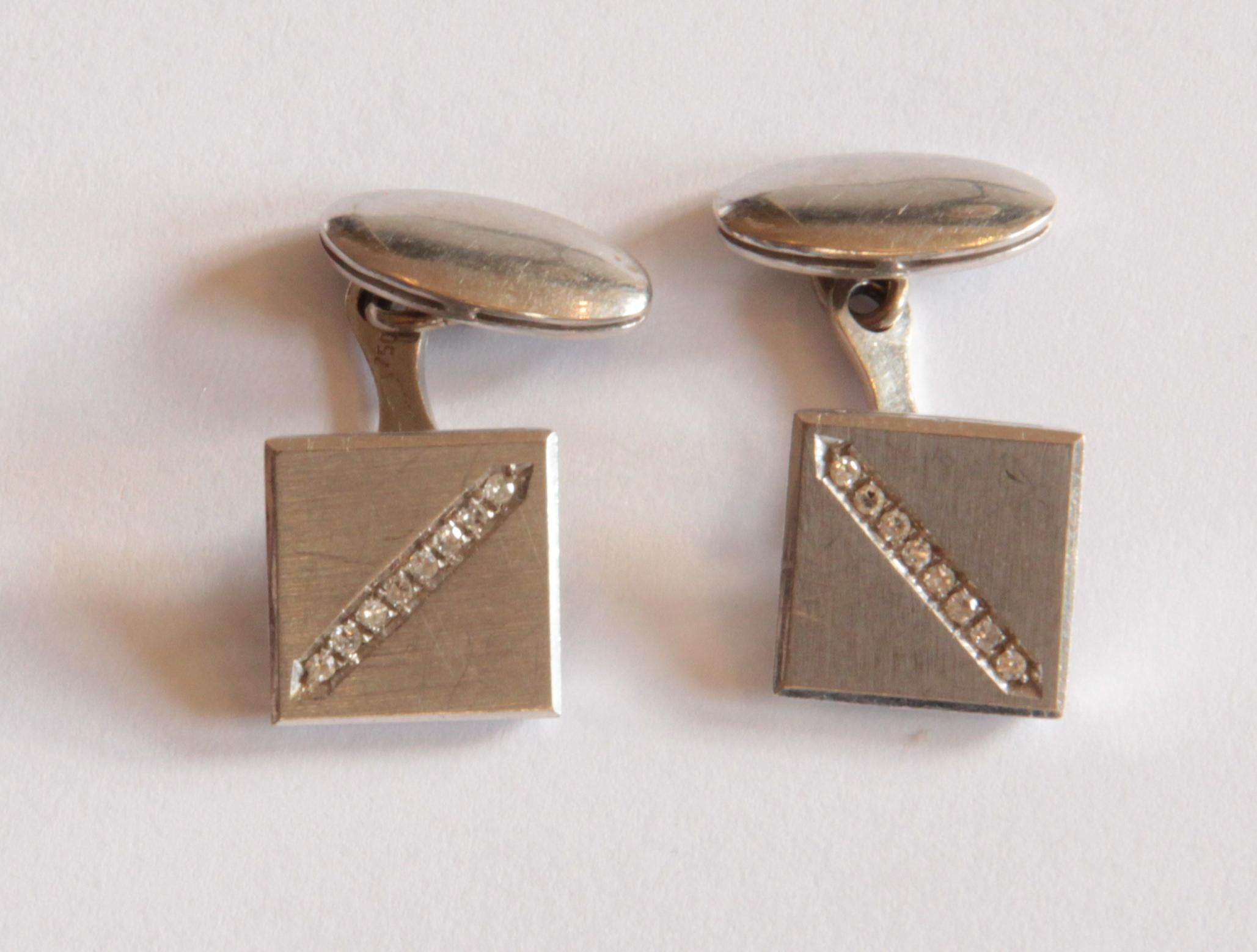 A Pair of White Gold Cufflinks with Diamonds For Sale 2