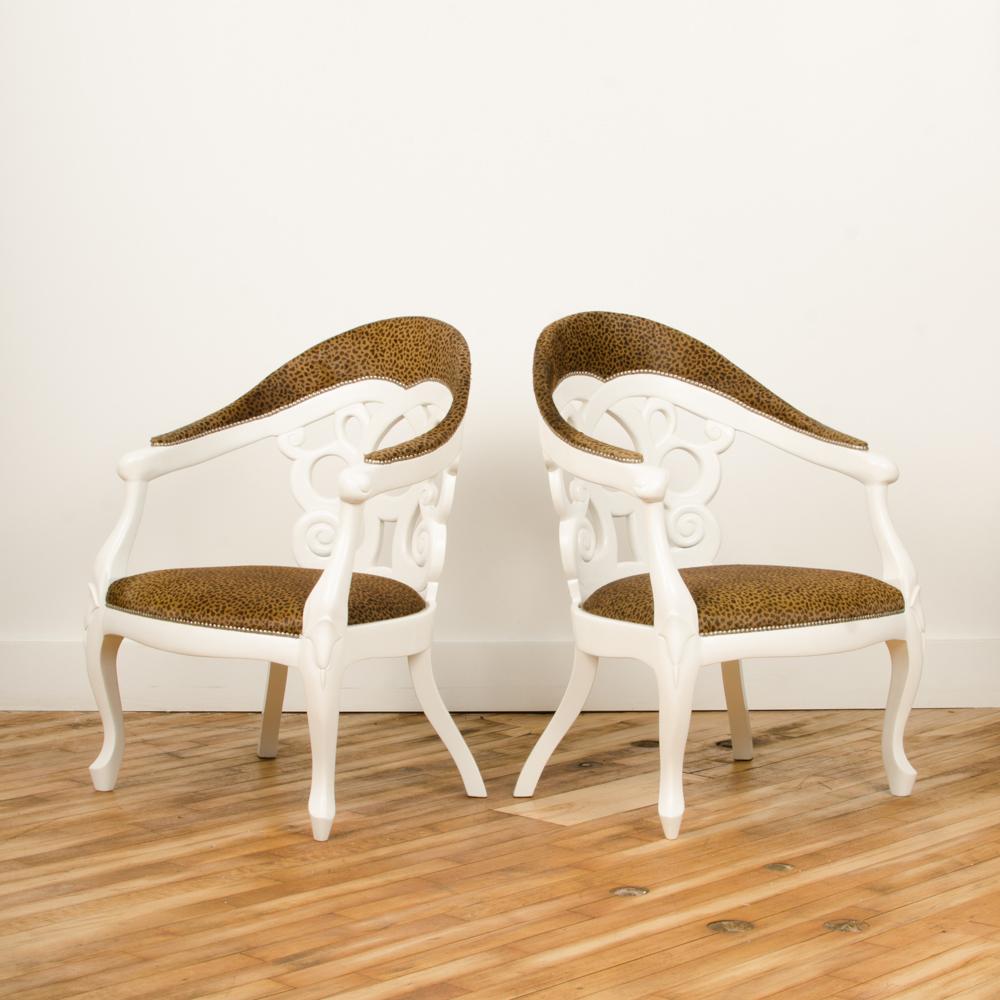 Late 20th Century Pair of White Lacquered Armchairs Designed by D.Barrett, circa 1970 For Sale
