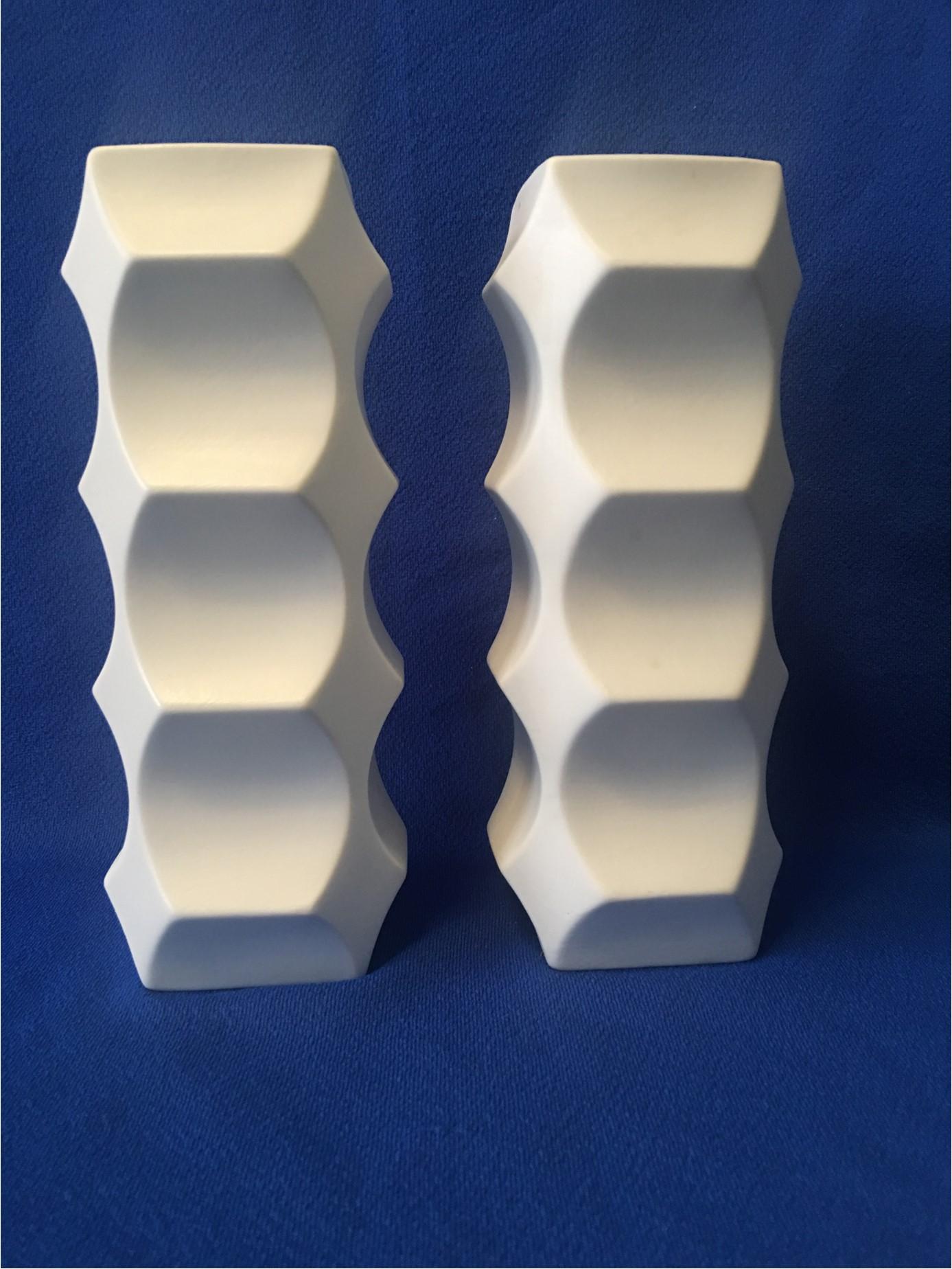 Pair of White Matte Vases by Heinrich Fuchs, Hutschenreuther Germany For Sale 1