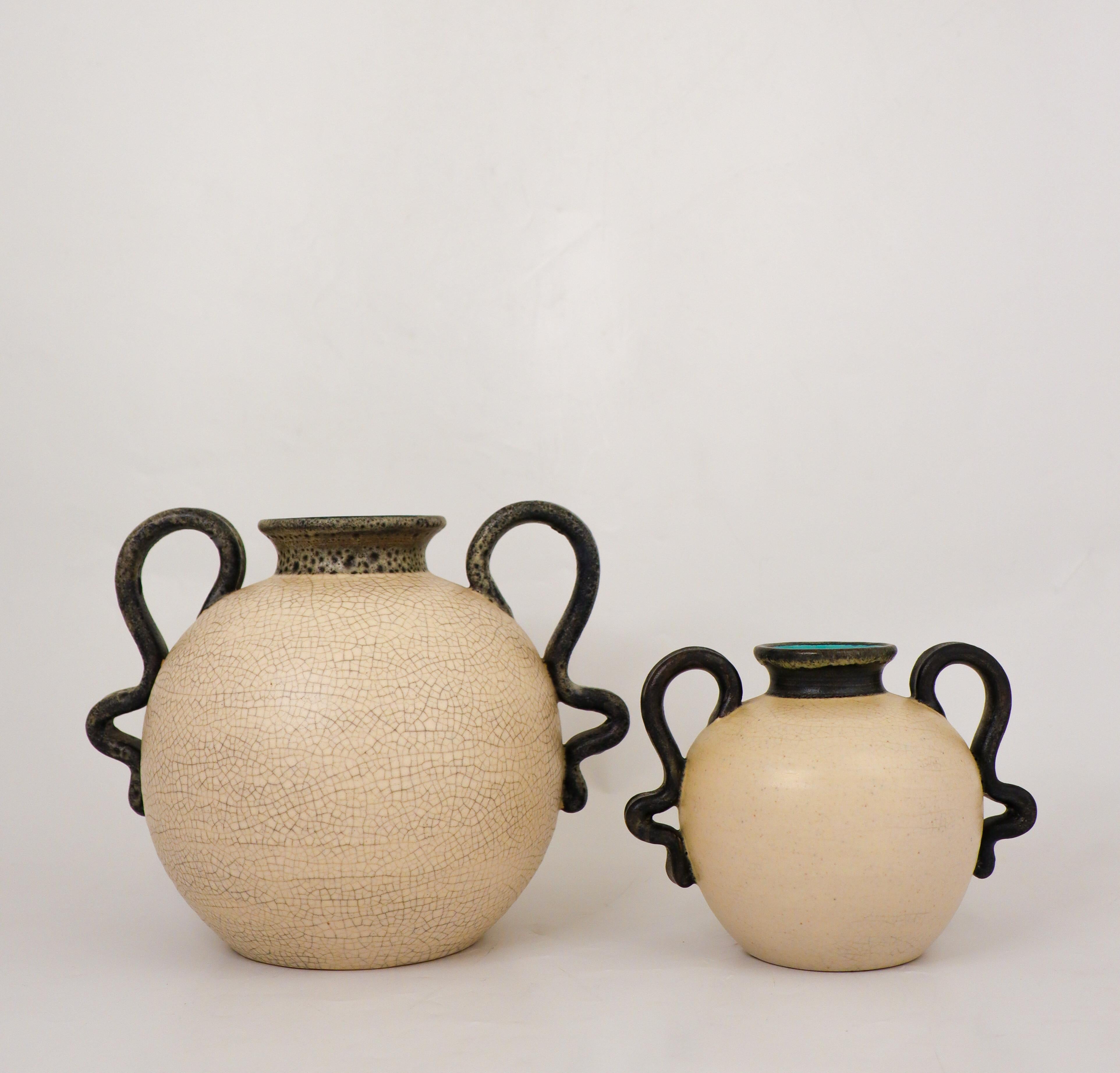 Scandinavian Modern A pair of white vases with black handles Eva Jancke-Björk - Bo Fajans 1940s For Sale