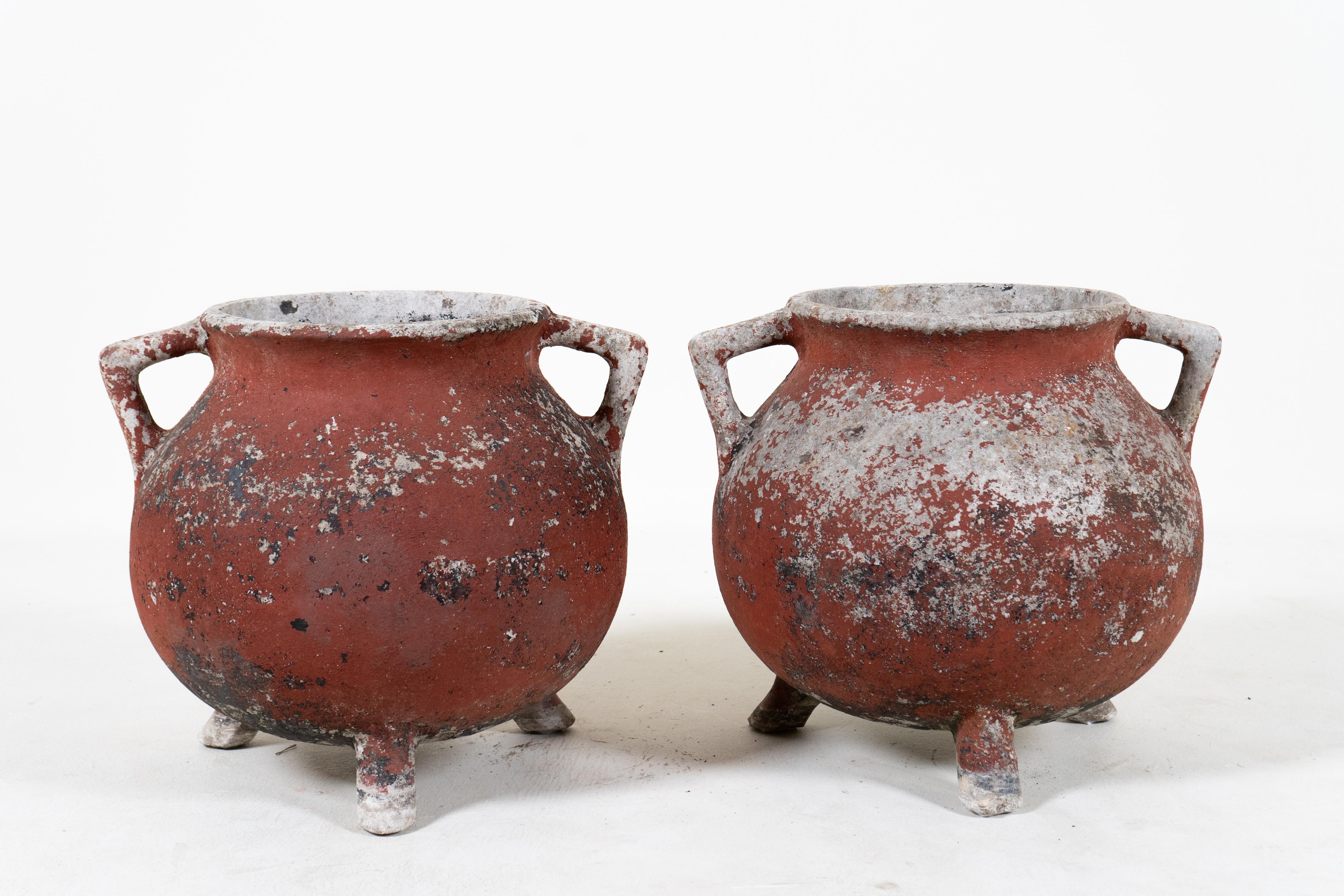 A Pair of Willy Guhl 'Marmite' Model Planters, Switzerland, c.1950 In Good Condition For Sale In Chicago, IL