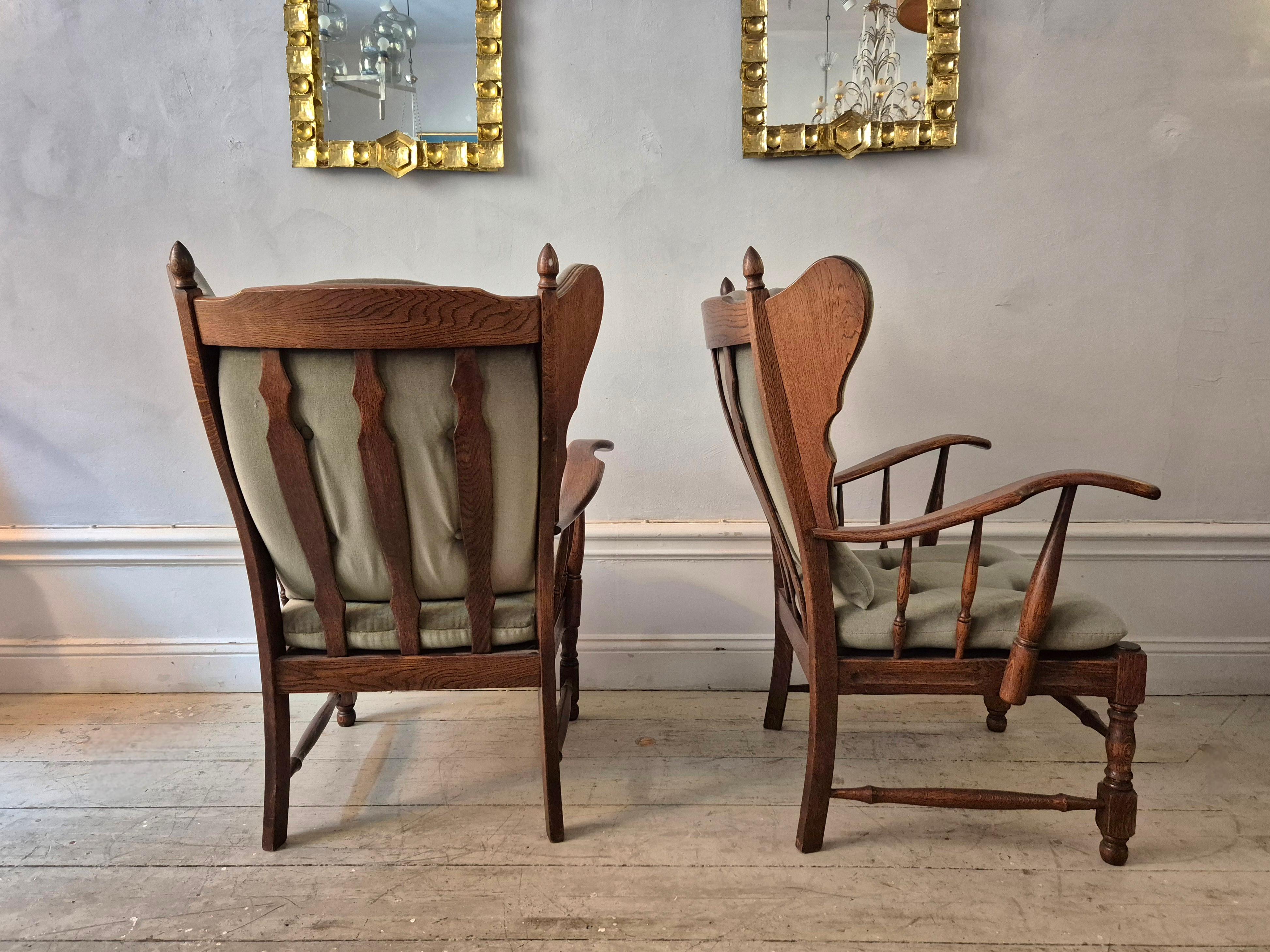 Ein Paar Ohrensessel, skandinavisch, 1960/70er Jahre, skandinavisch. (Holz) im Angebot