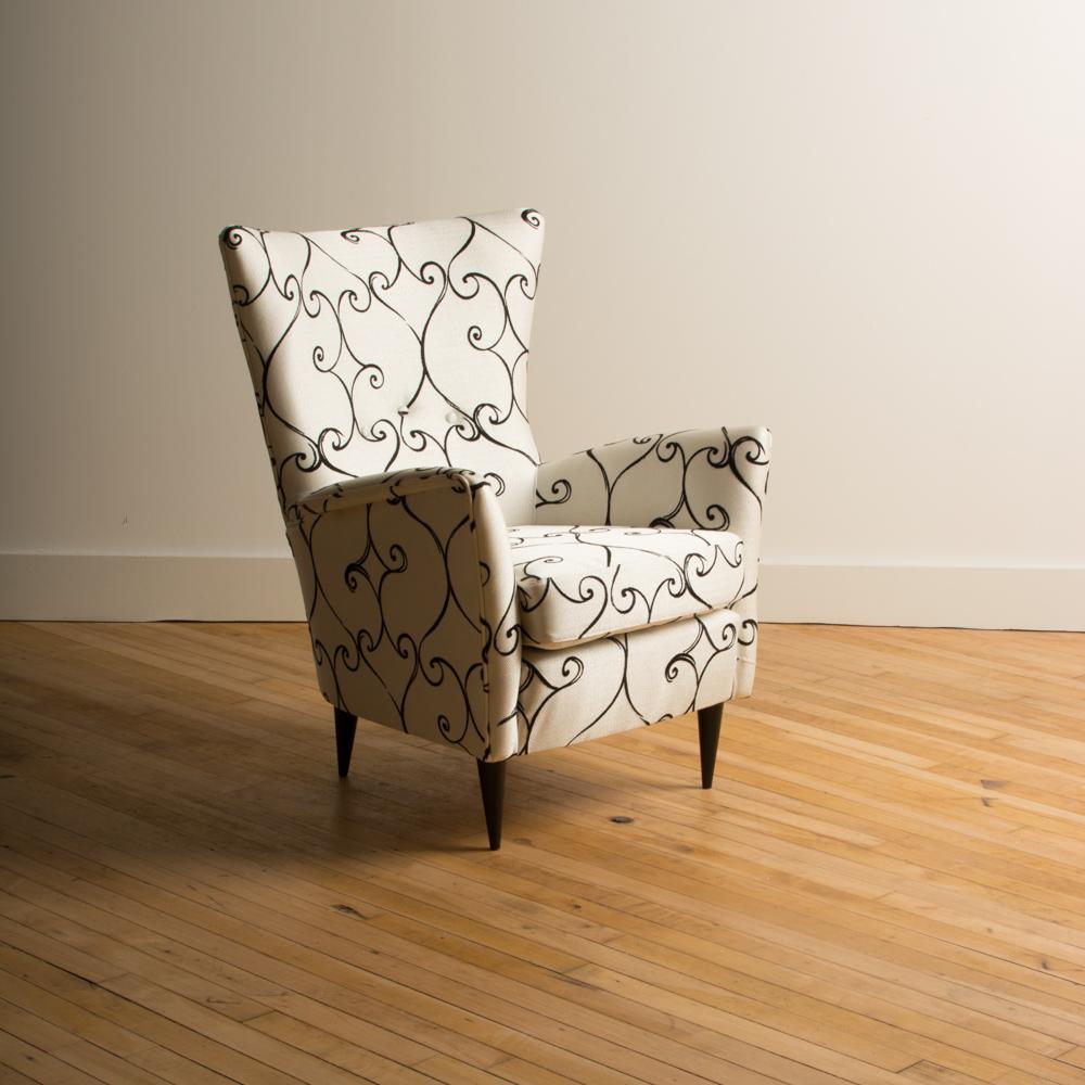 Mid-20th Century Pair of Wingback Italian Chairs Attributed to Paolo Buffa, circa 1950