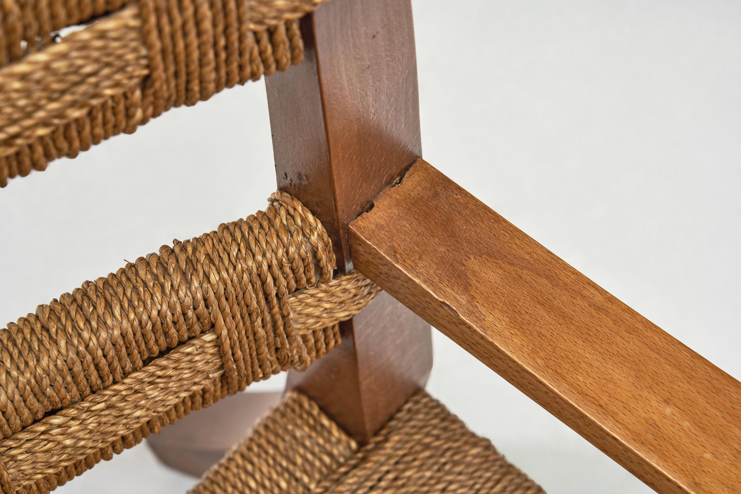 Paire de fauteuils en bois et rotin, Italie, milieu du 20e siècle en vente 4