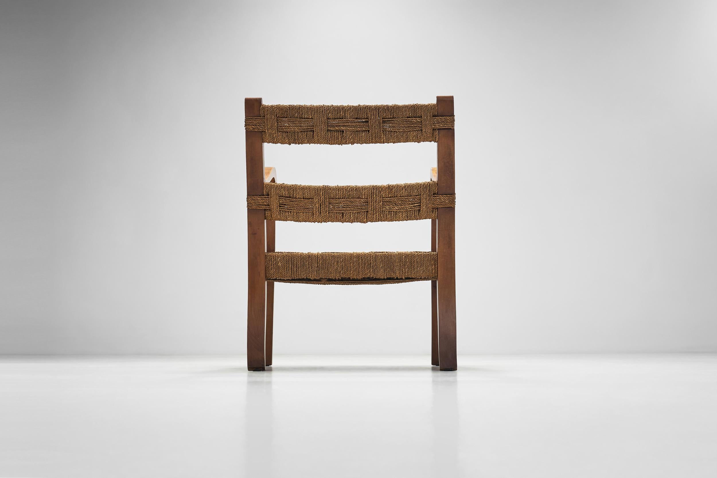 Paire de fauteuils en bois et rotin, Italie, milieu du 20e siècle en vente 10